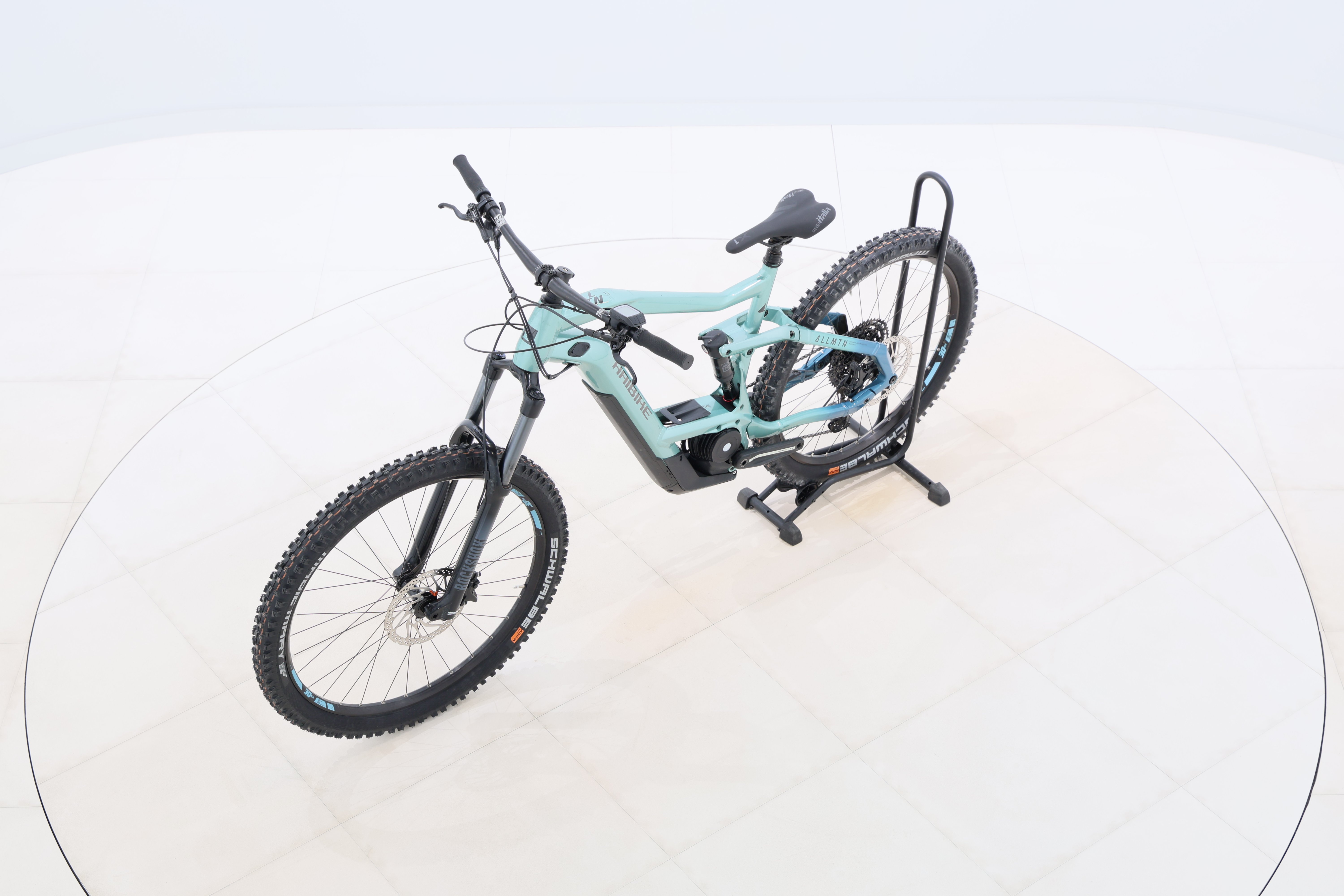 e252f6ca-abb9-42c6-8beb-71c6696c14cd