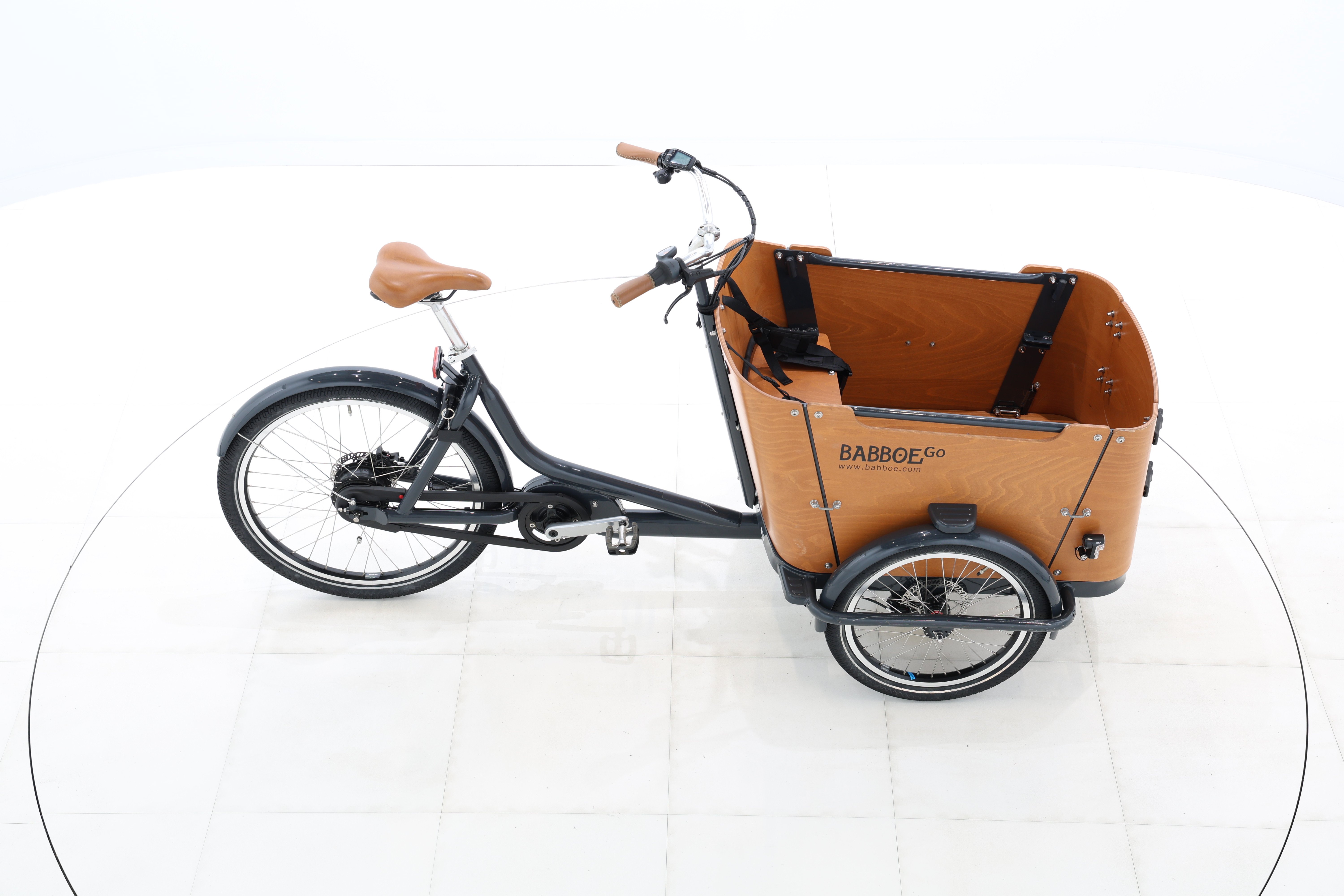 76e57825-b203-405b-a468-f15805cce71e