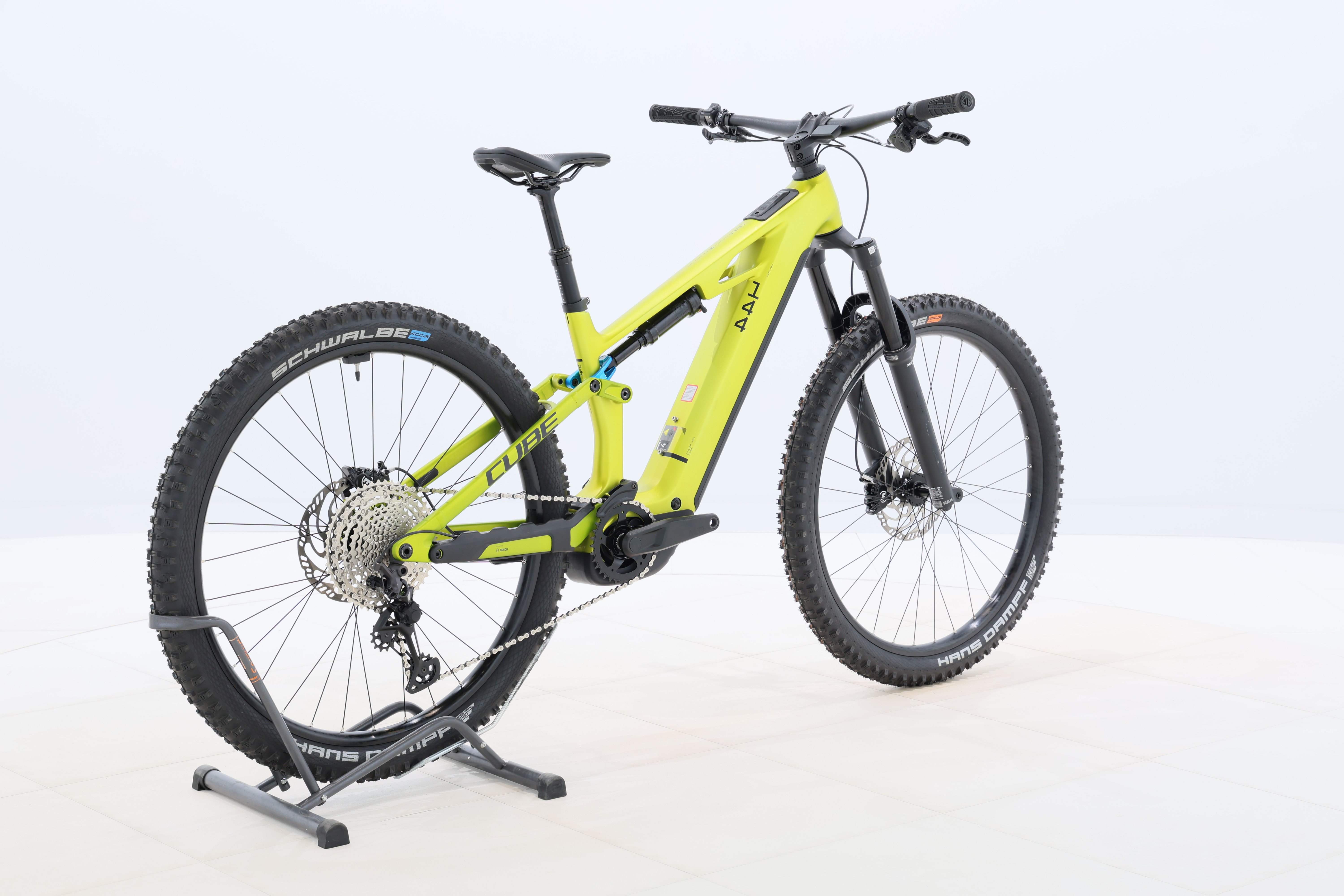 aeb23656-6f4a-464f-85f6-612846ace7dc