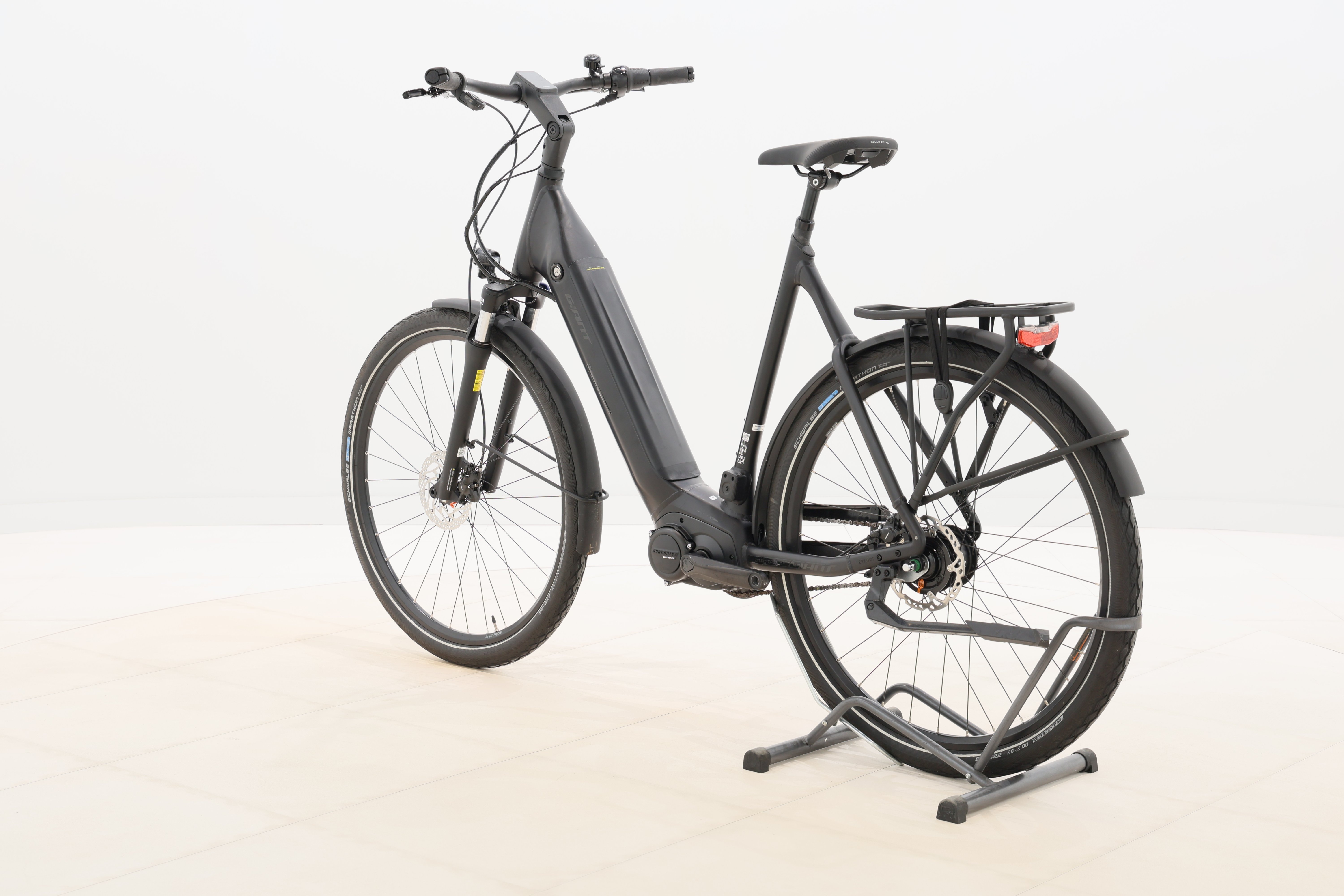 d2b03f10-55c2-4fab-8b2c-cd9d8c51462f