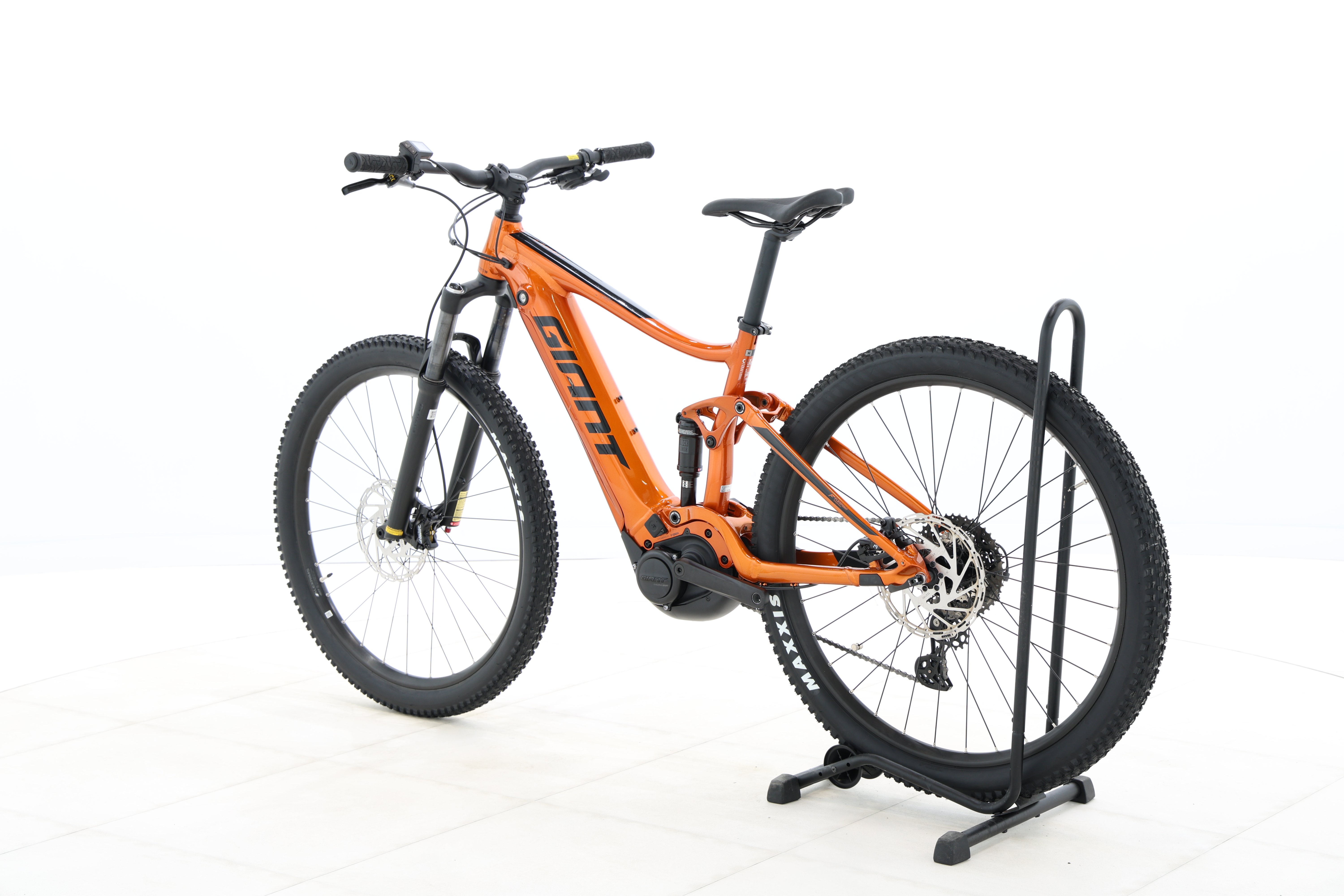 b6446fc8-501f-45b1-af41-37b5ace122d1