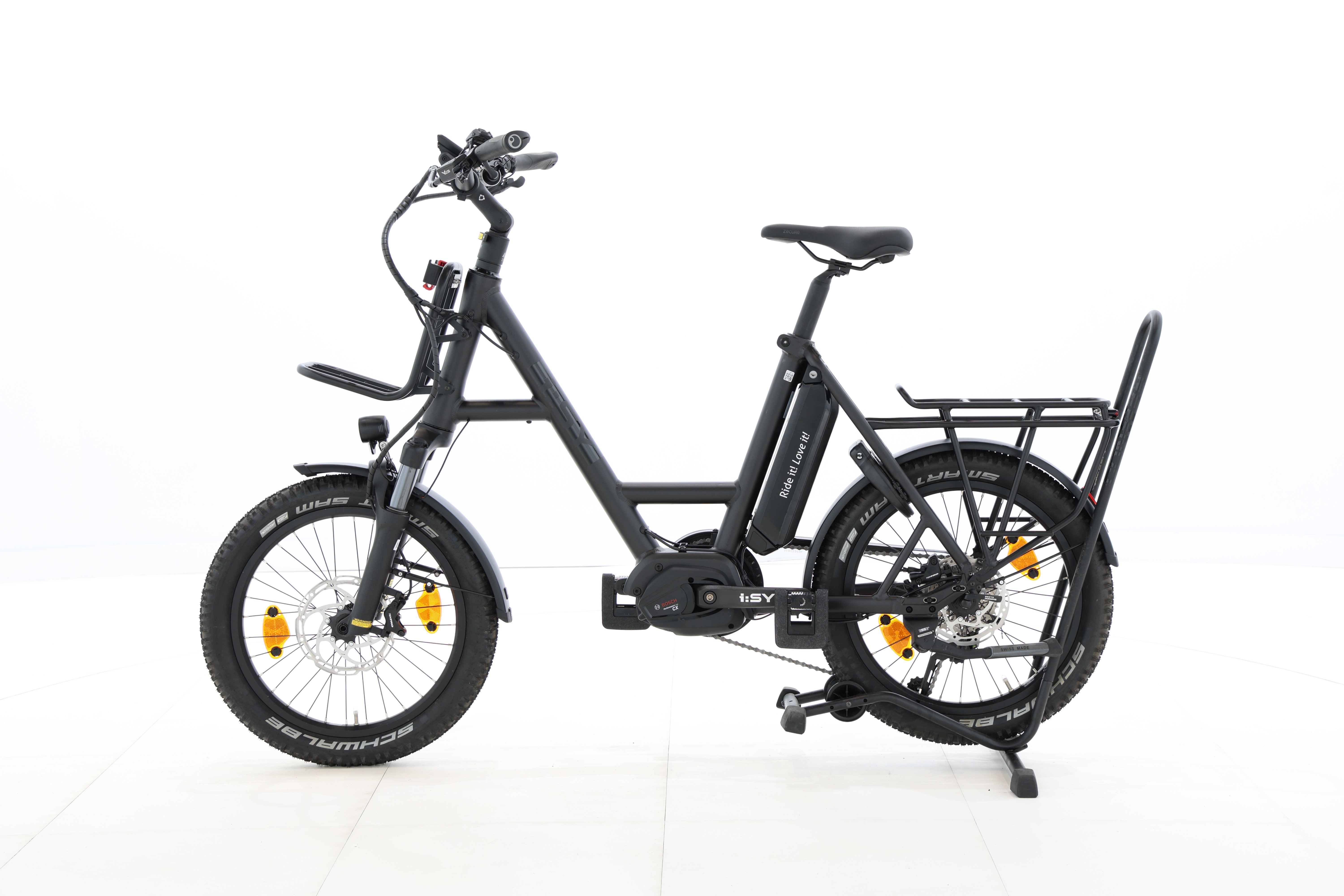 b6fd6133-ec35-4a52-927b-17ee40340d4c