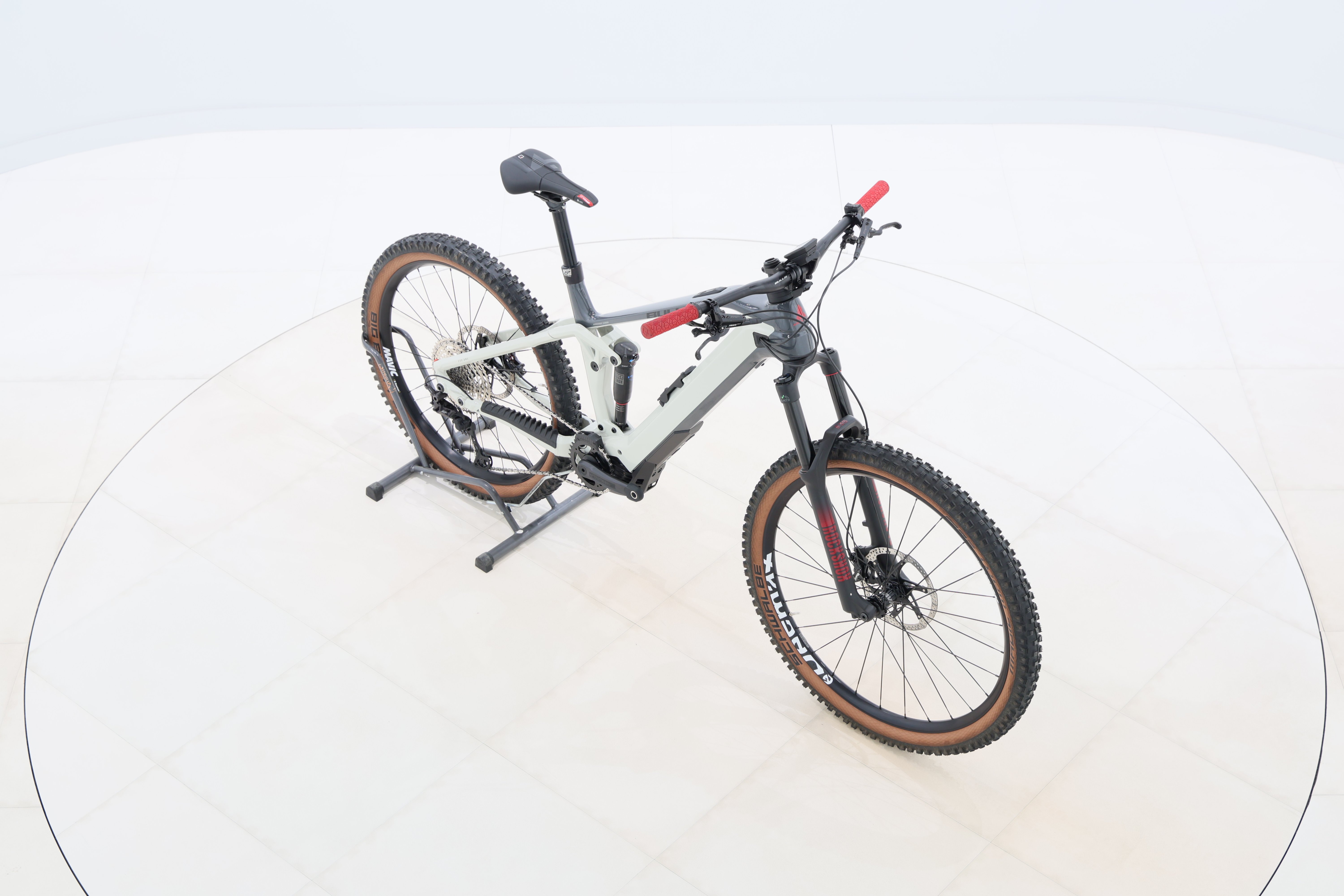 543b5a41-d82a-4266-885a-697ddd1b08a1