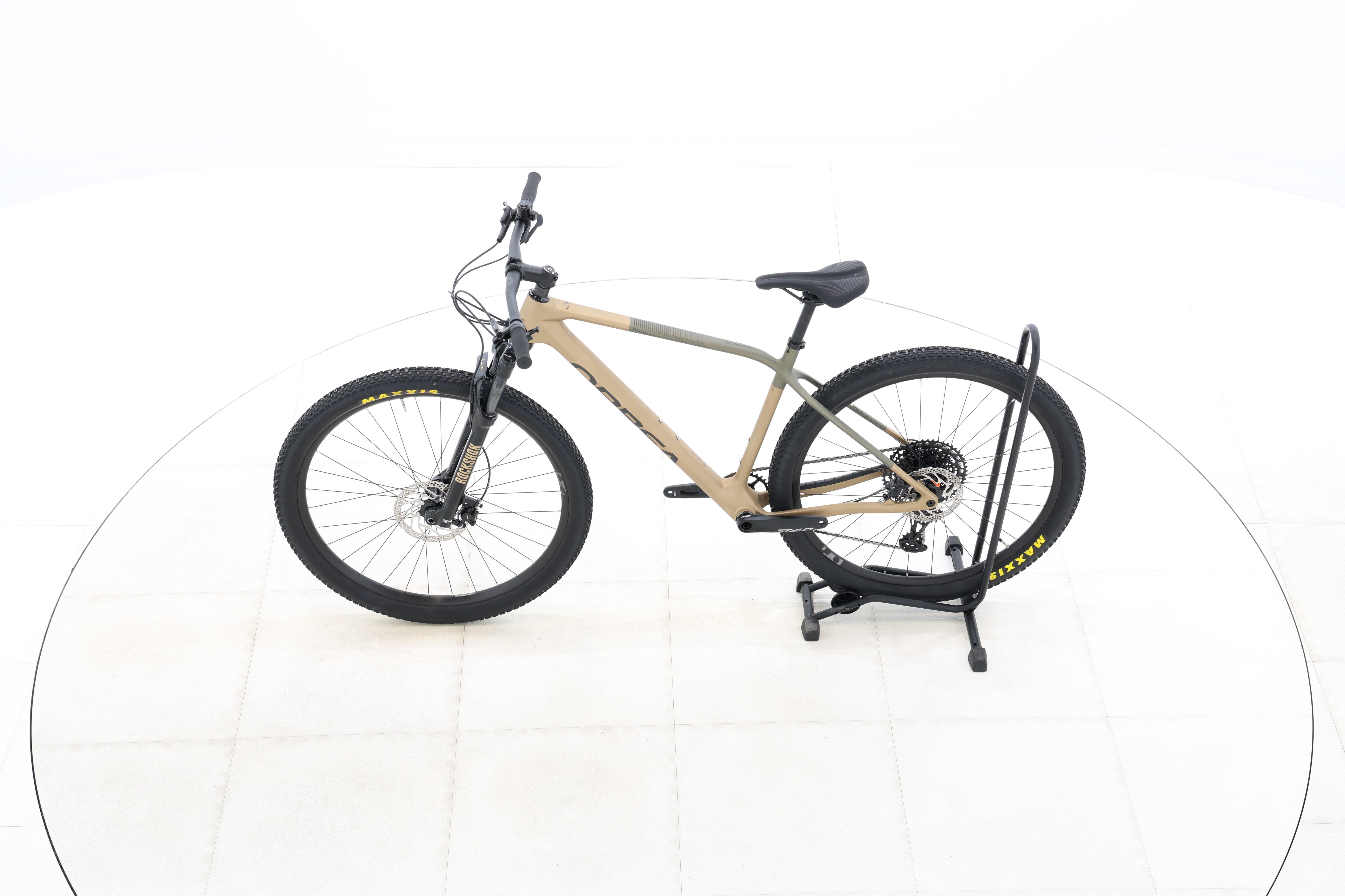 09d700a1-6746-4cb2-a3b5-e13c5a266b34