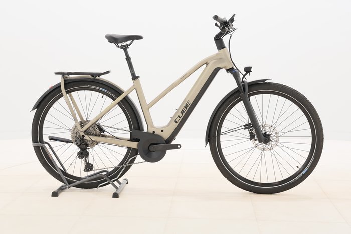 Cube KATHMANDU HYBRID PRO 750 2024