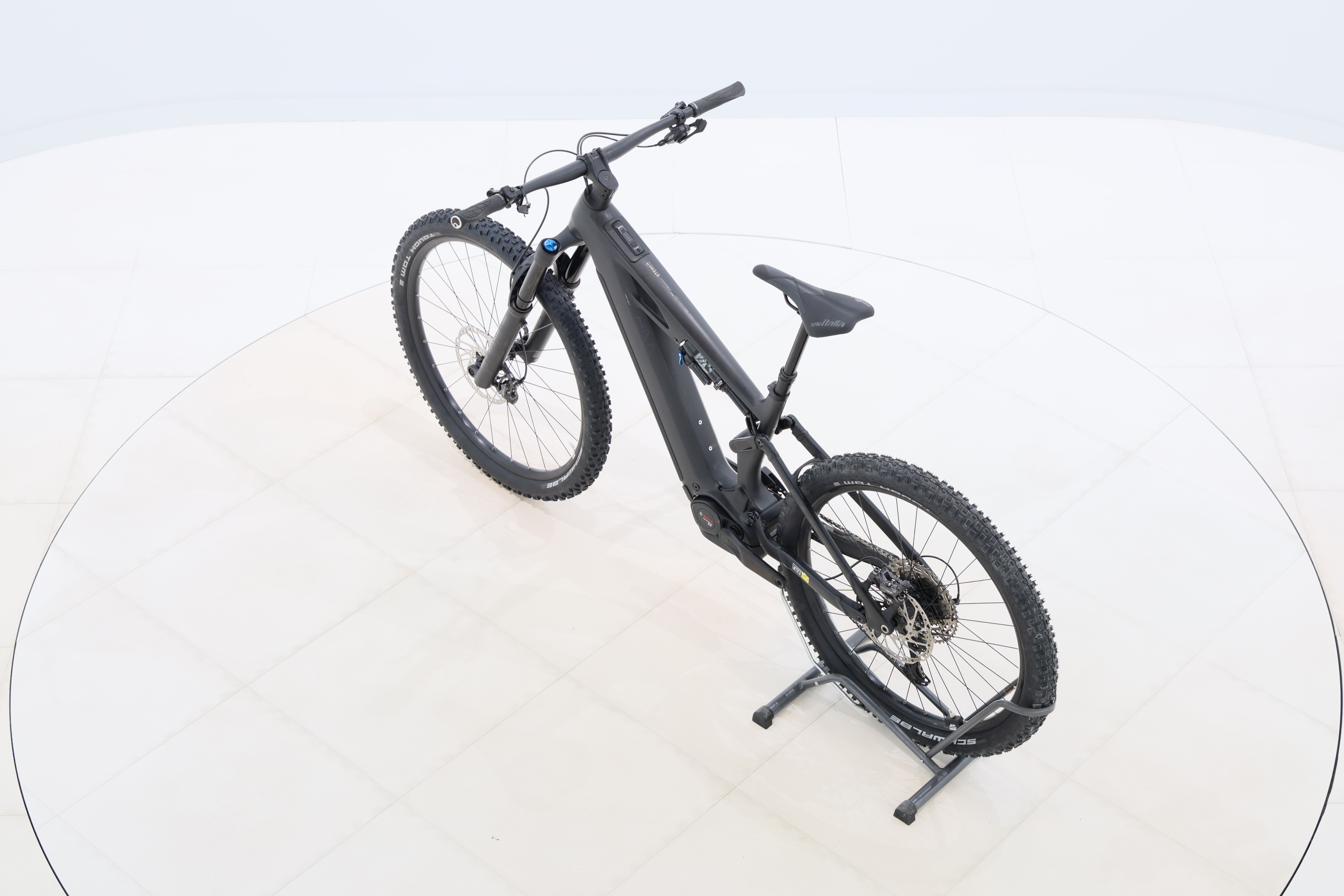 a135be99-d7cf-4dba-a84d-650164558b66