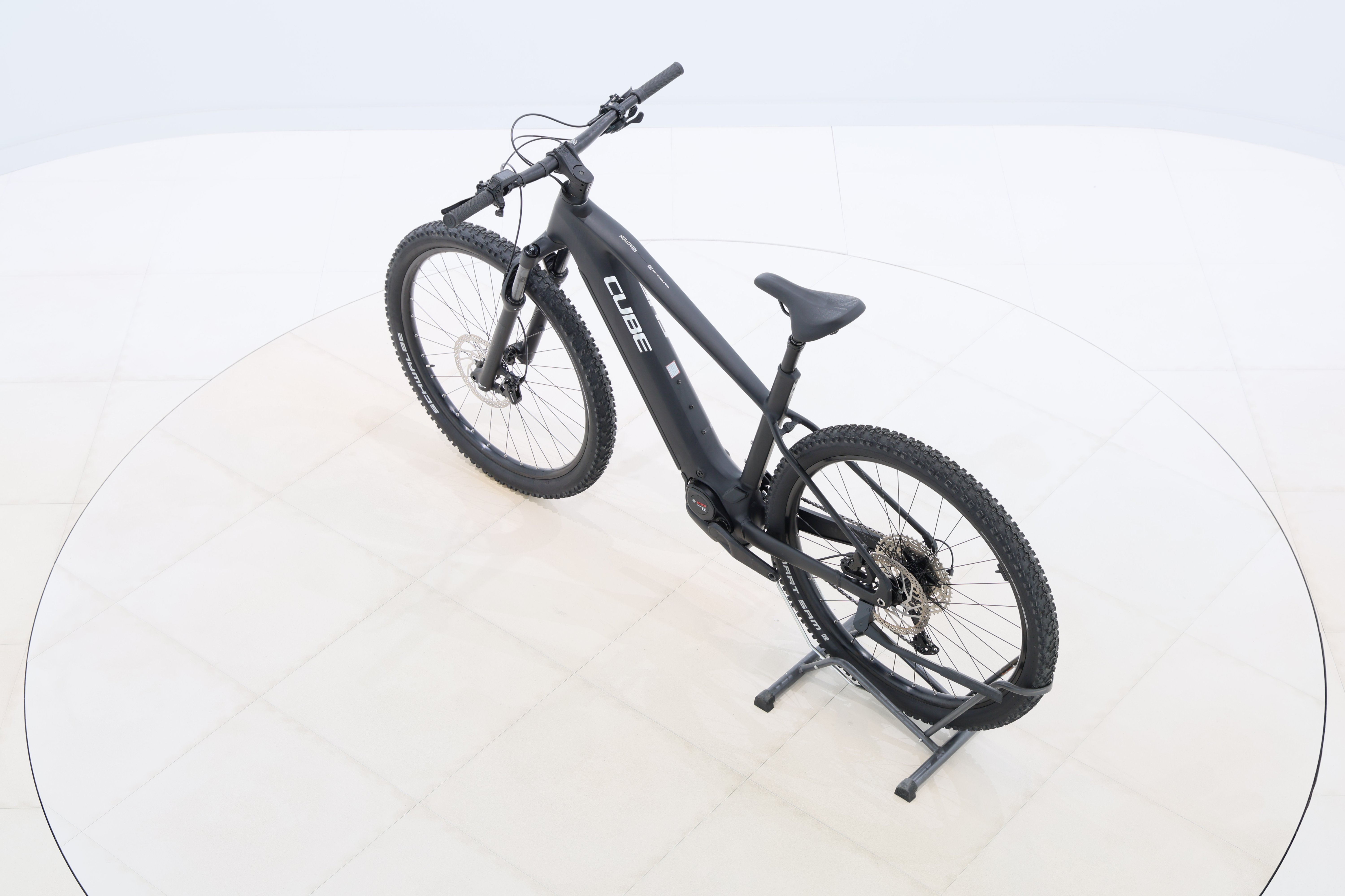 b7038d1f-0786-46cf-b873-790220bd2412