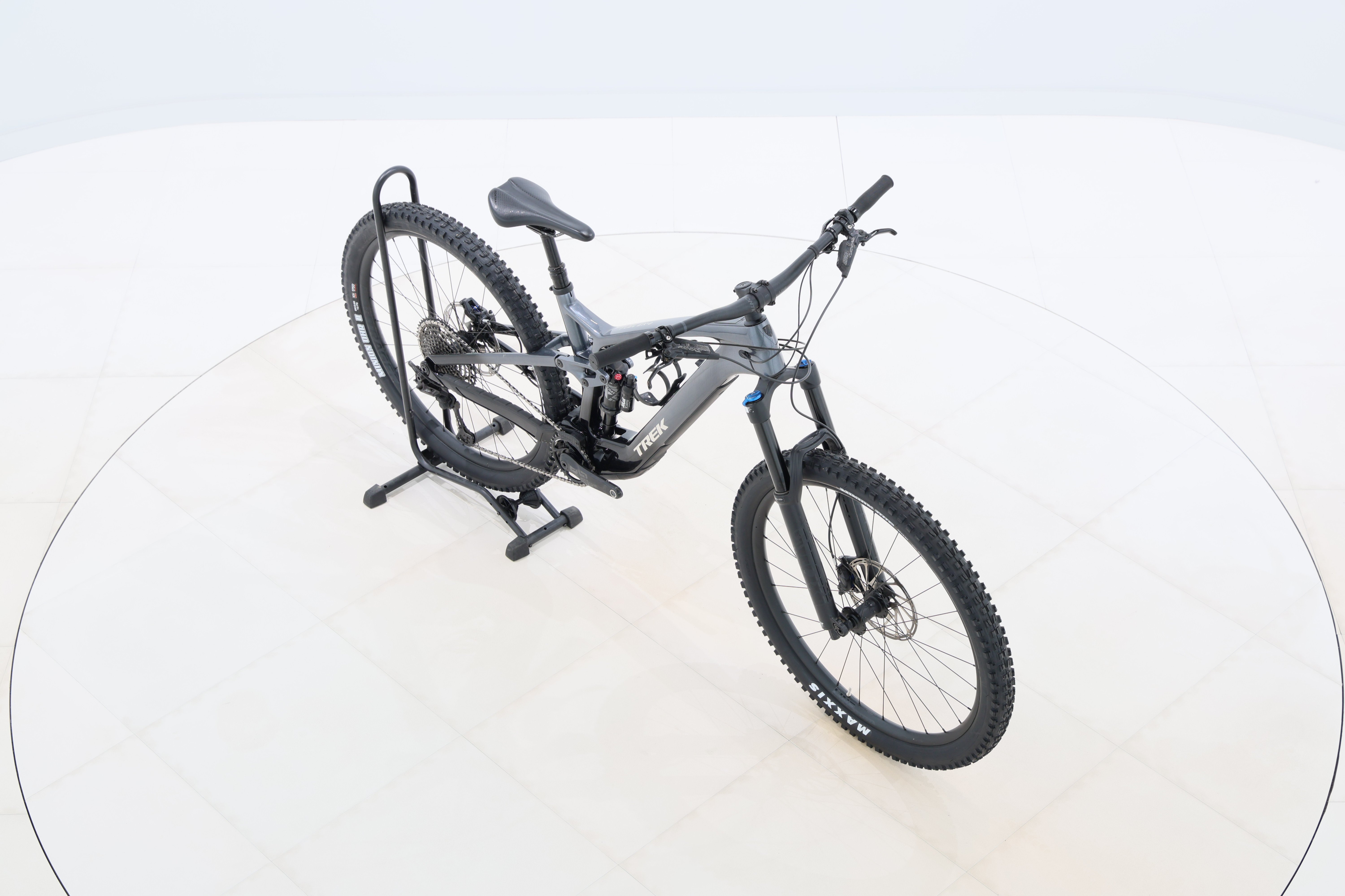 19cf7908-1cba-4f45-a40a-ed7fe4969f69