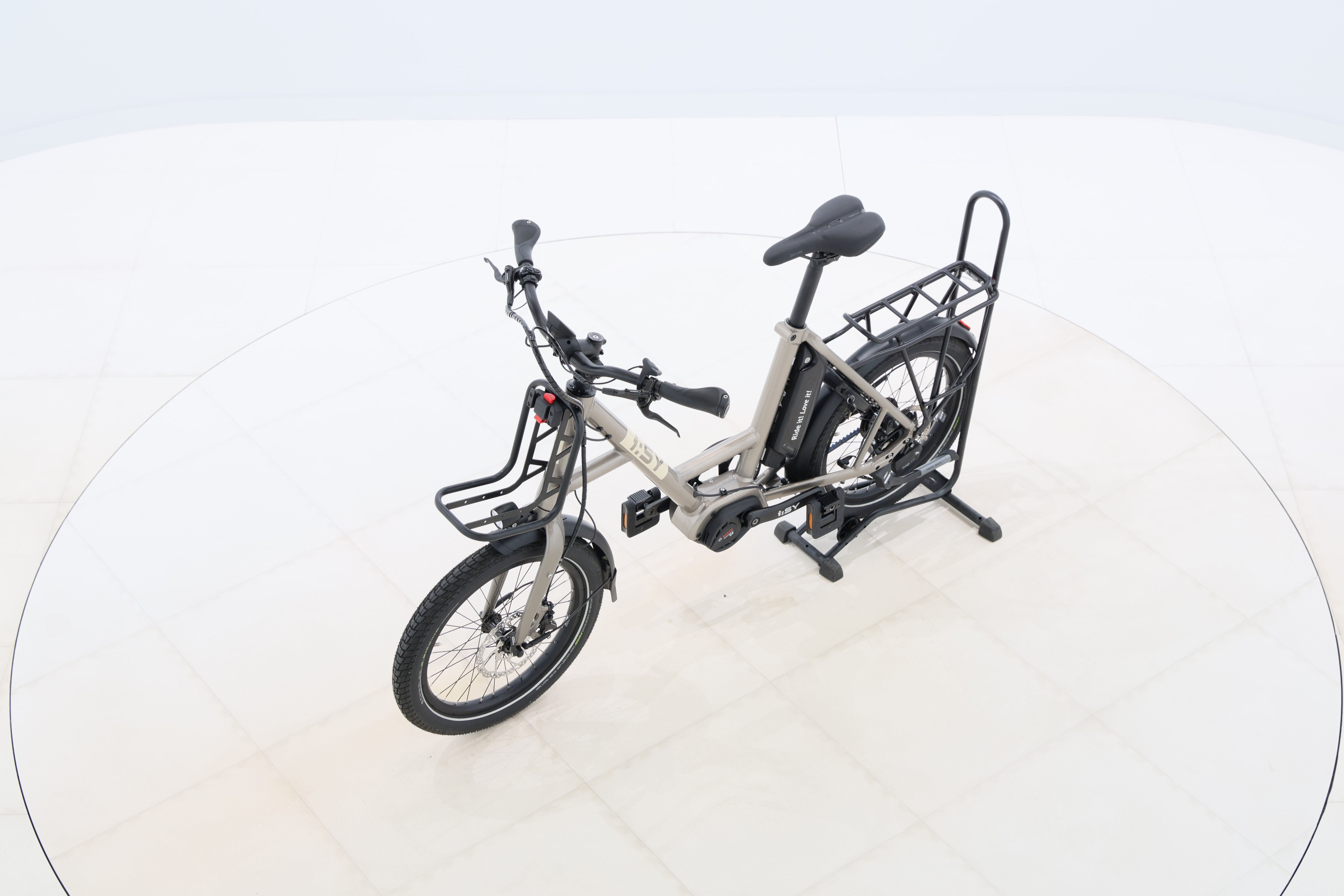 3bb1c854-4cfd-48cc-a819-c3380147c4c2