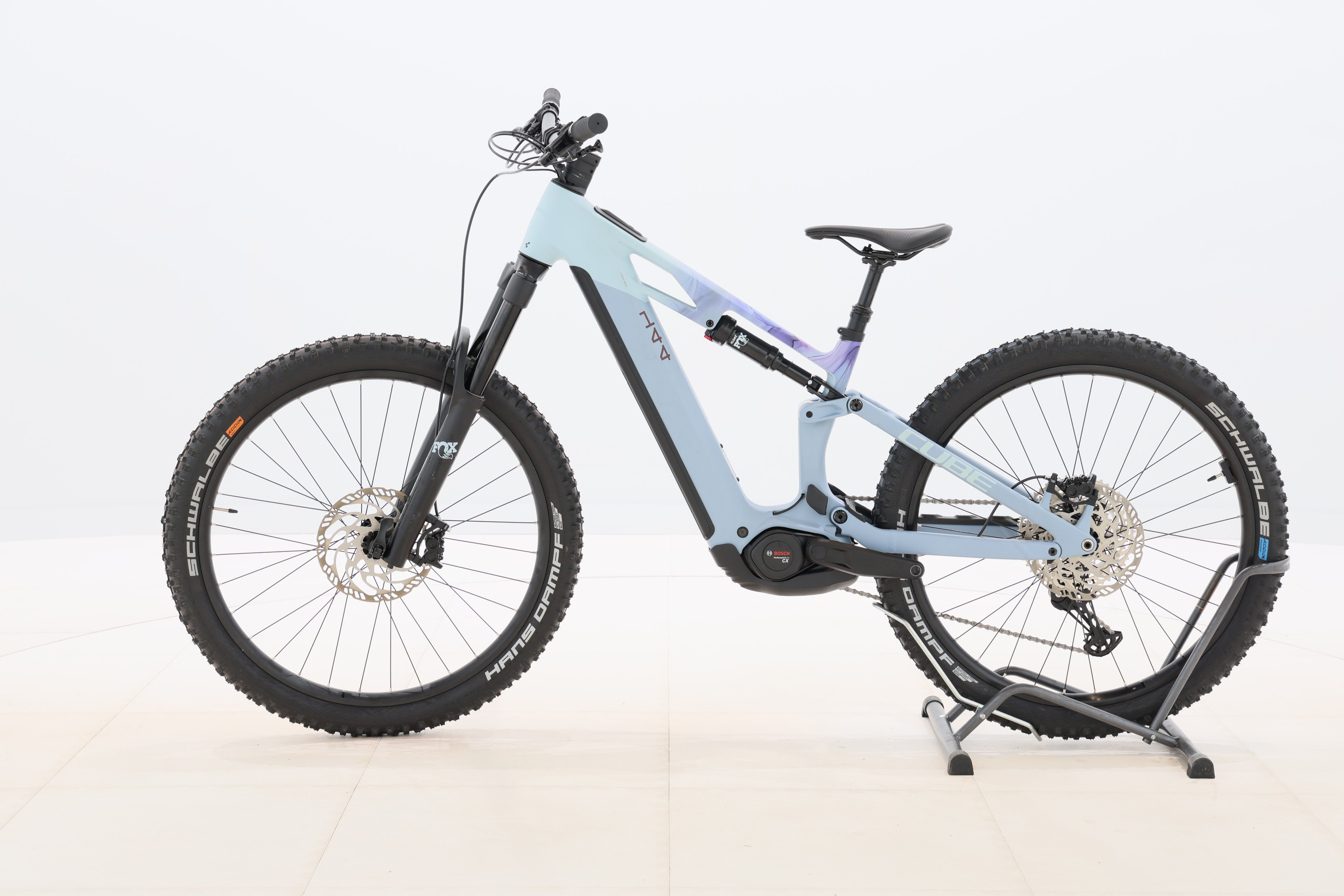 f501b635-694c-4f26-b8b9-f2ff59aa3f8b