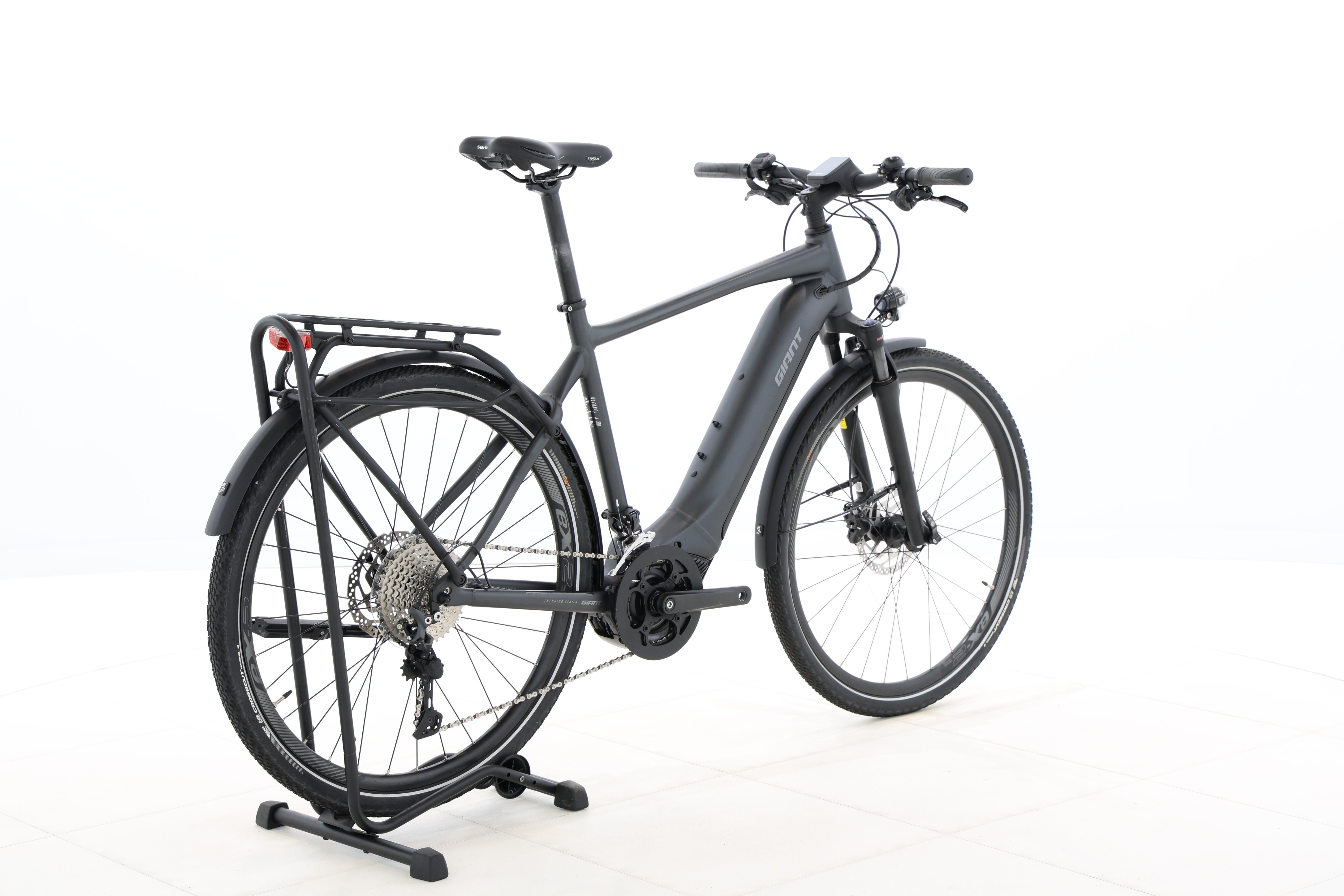 b8153563-24ae-4a44-a7d3-e95d62a9341a