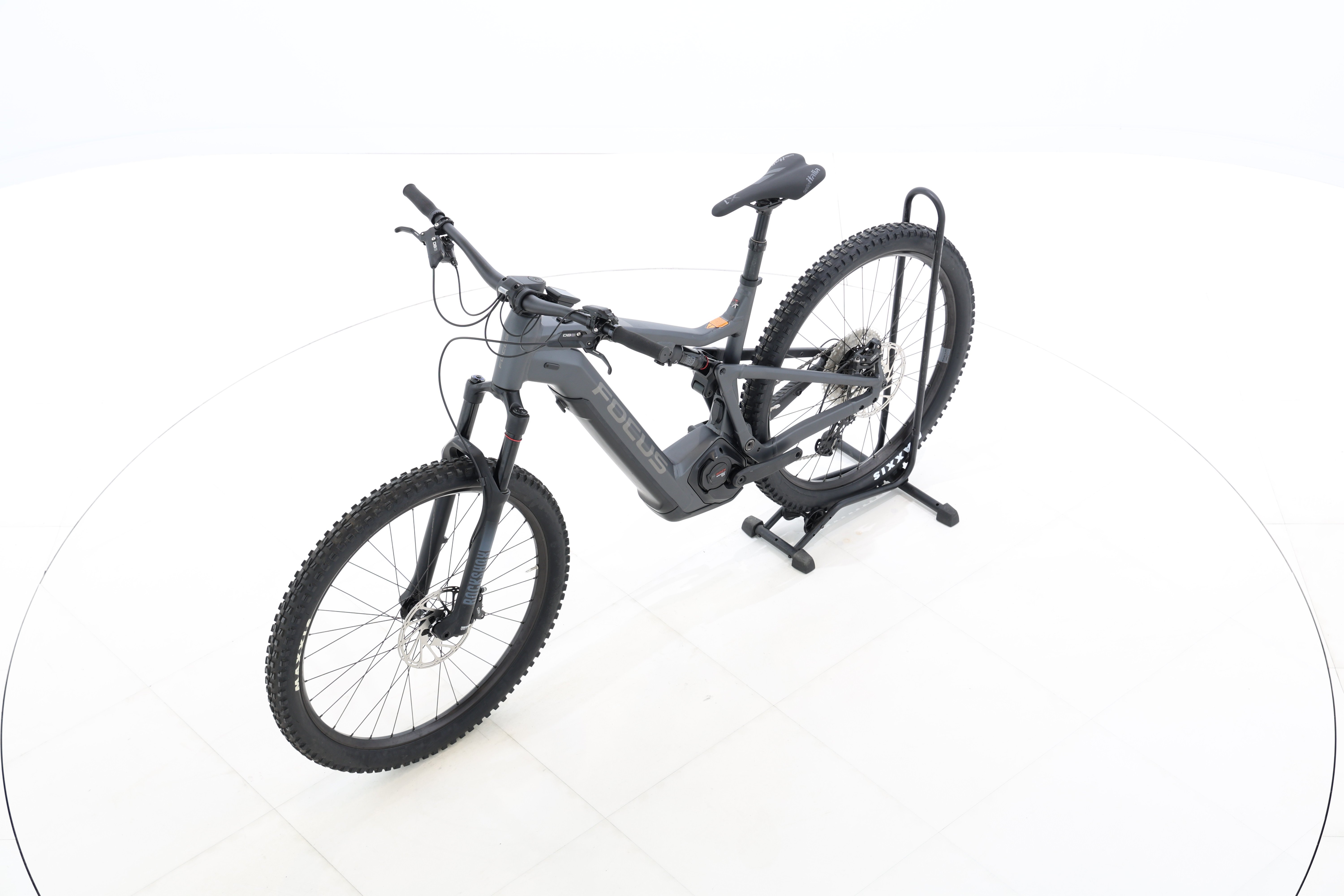 84d9cdd3-f045-4aaf-aabb-e708d56ff699