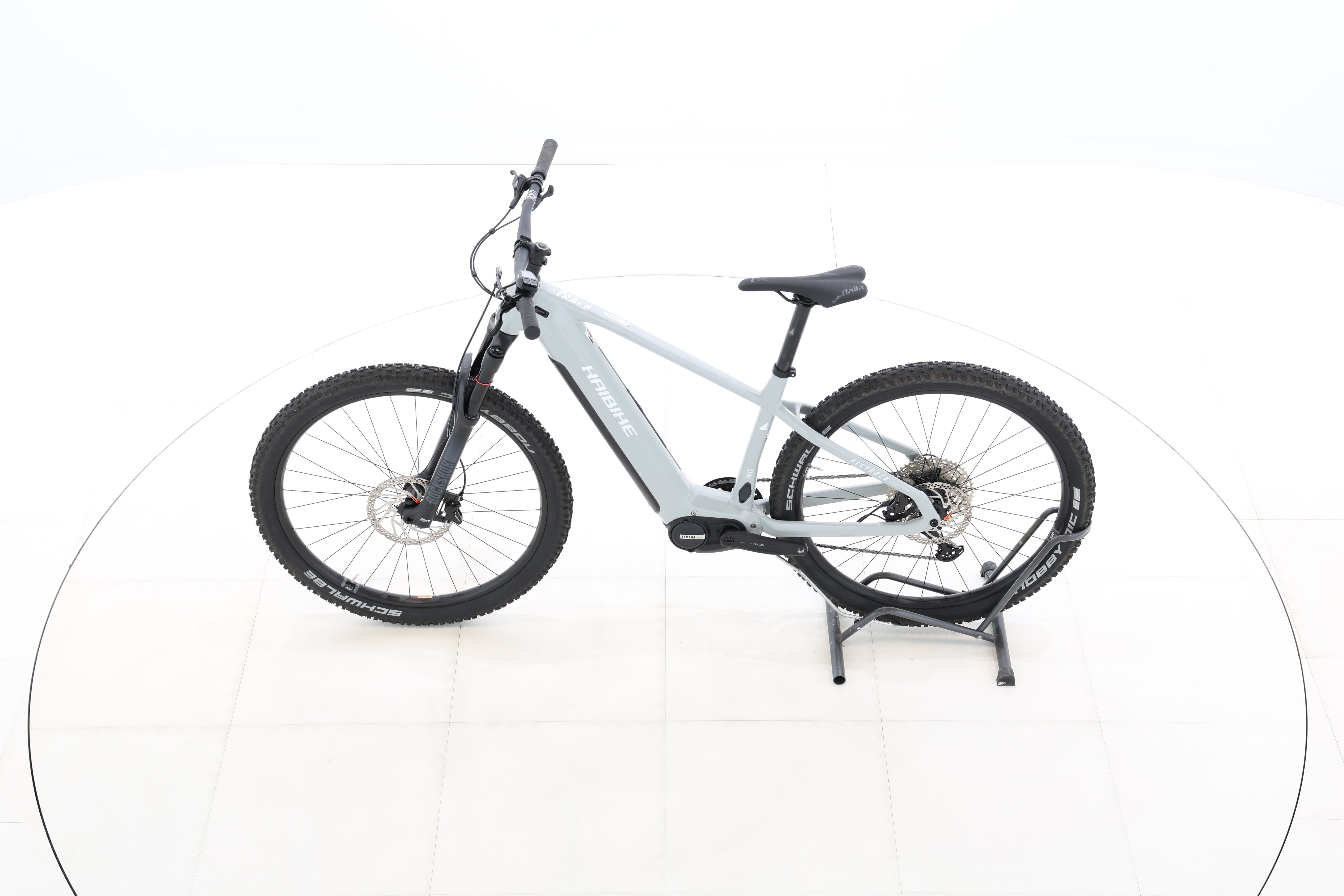 f2b4a30a-1b9b-46d2-8e96-7bdeef5e2740