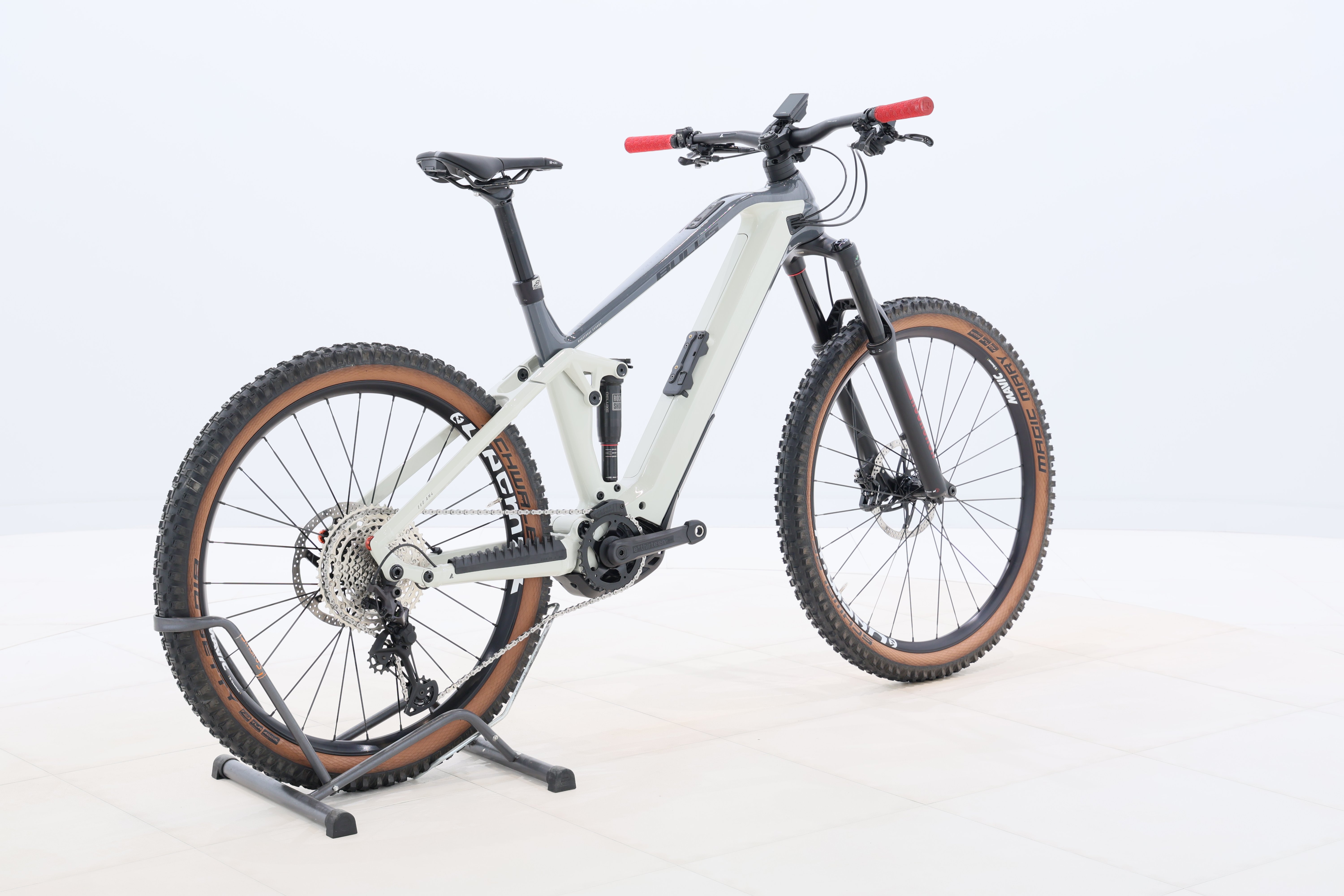 543b5a41-d82a-4266-885a-697ddd1b08a1