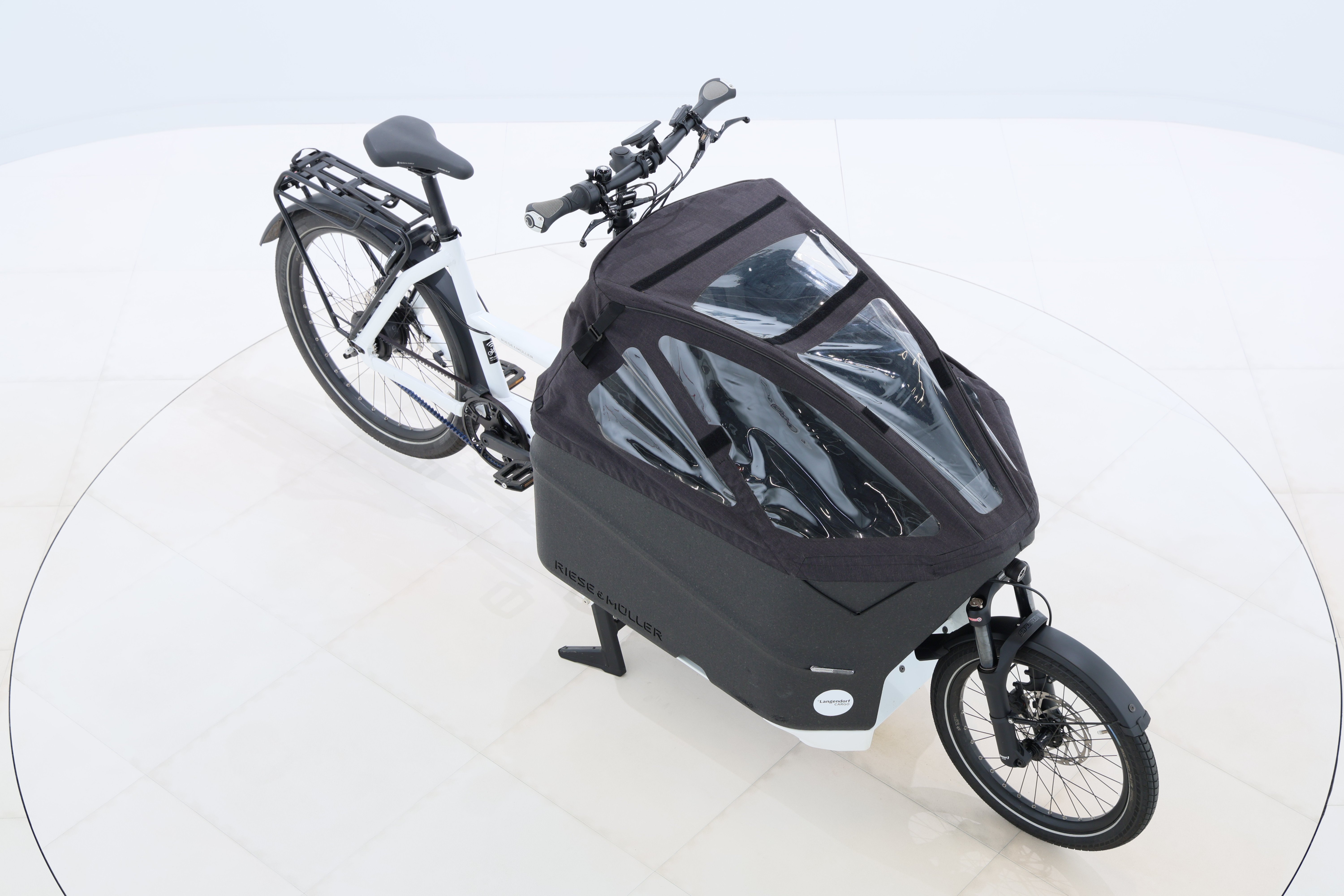 a1226da8-f522-493e-8786-0e7ac7d1ec23