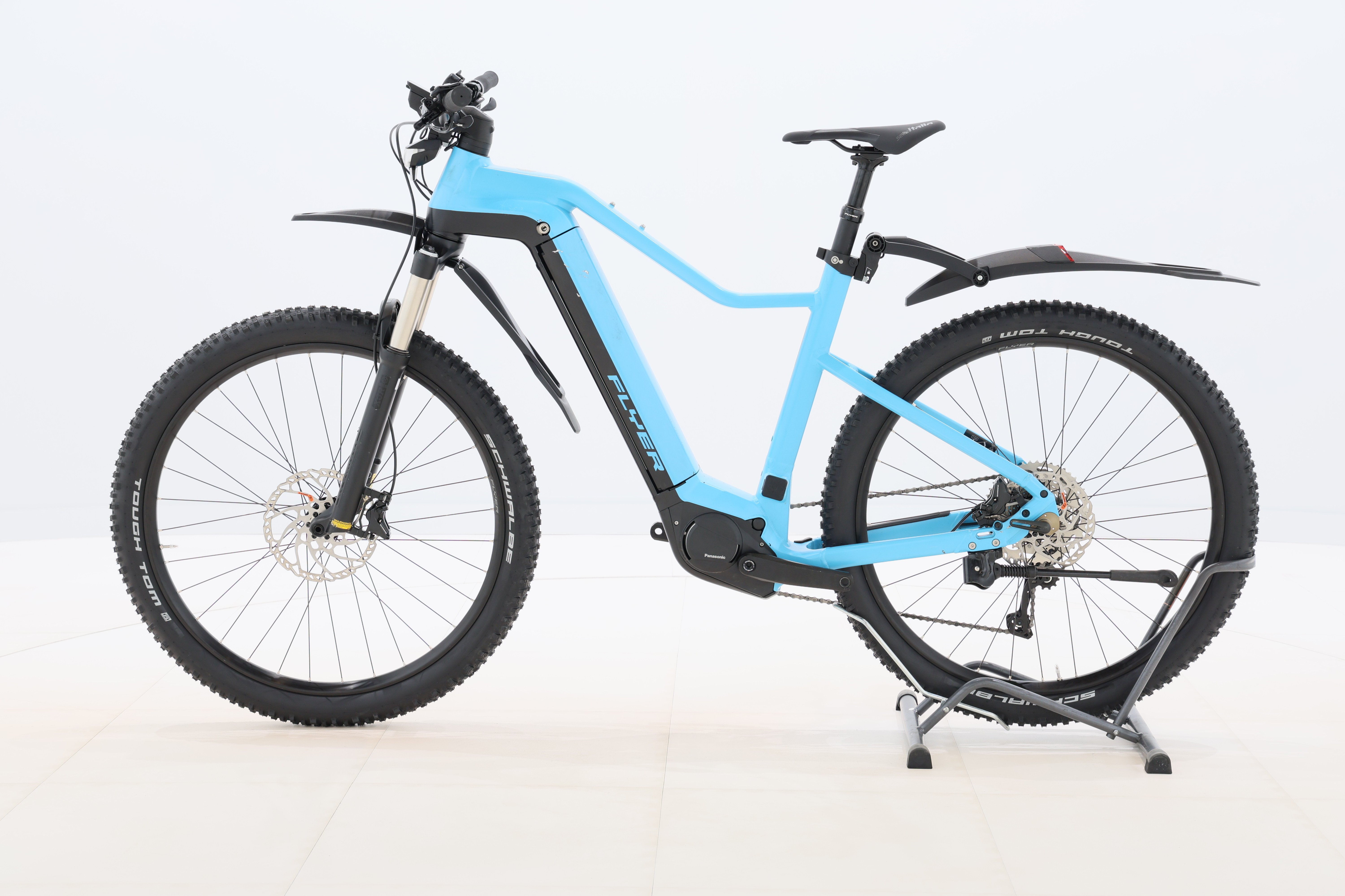 13dec2ec-0735-44e8-bd76-56351ded32bc