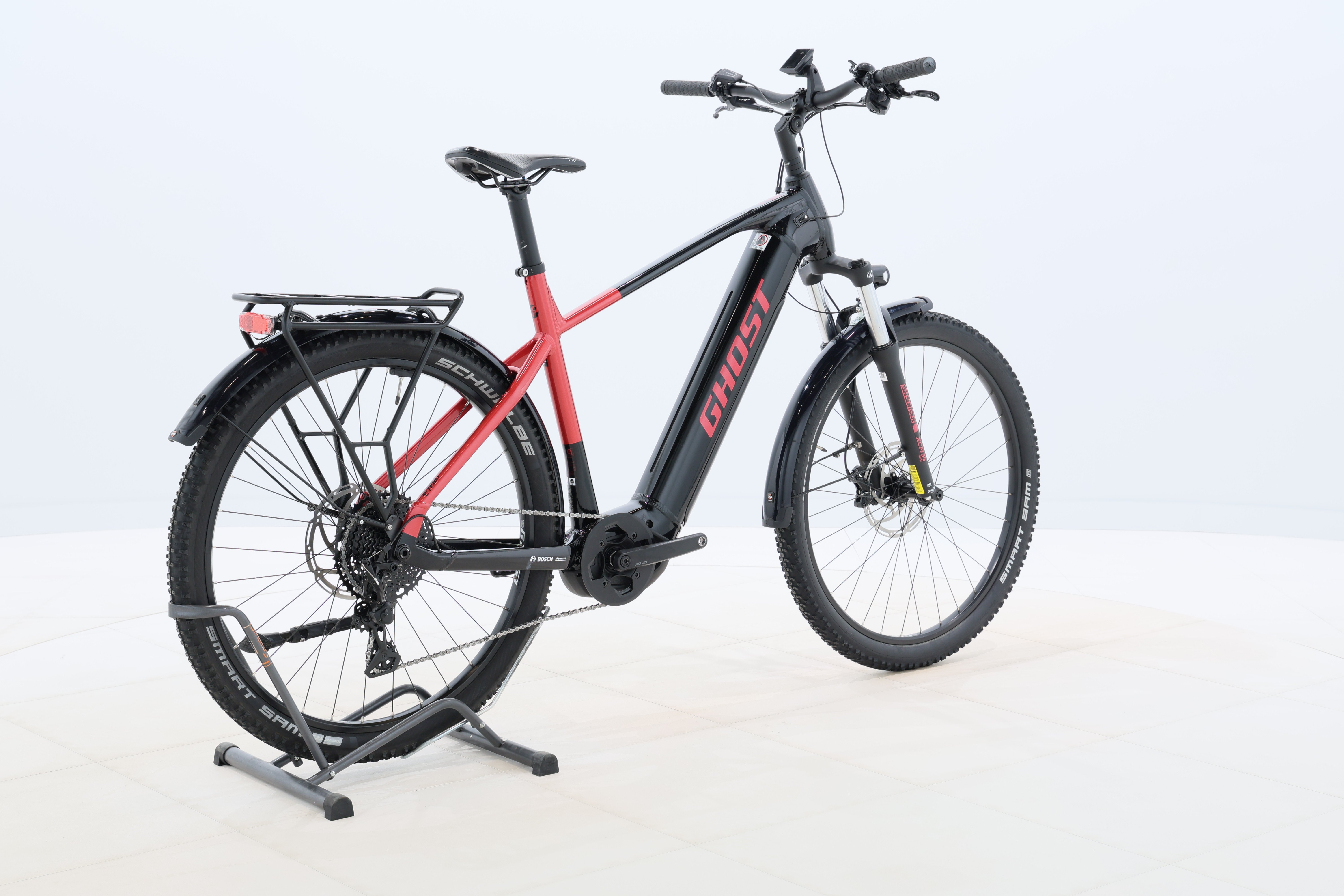 d33b6f3a-0db3-40a5-a6de-a1491f93db68