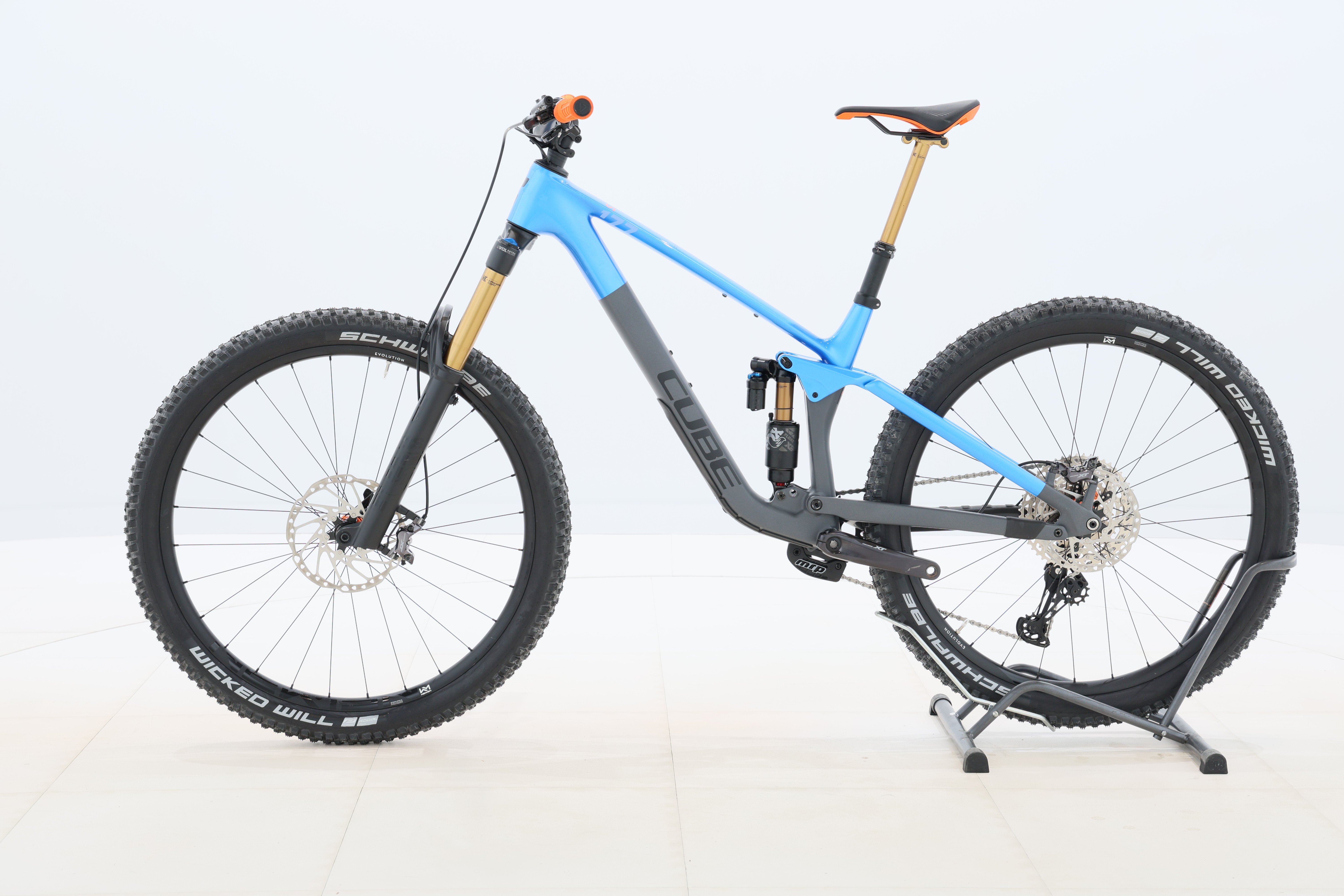 47ad2f3e-529c-4ac0-9ecf-4c1cf76c5ef2