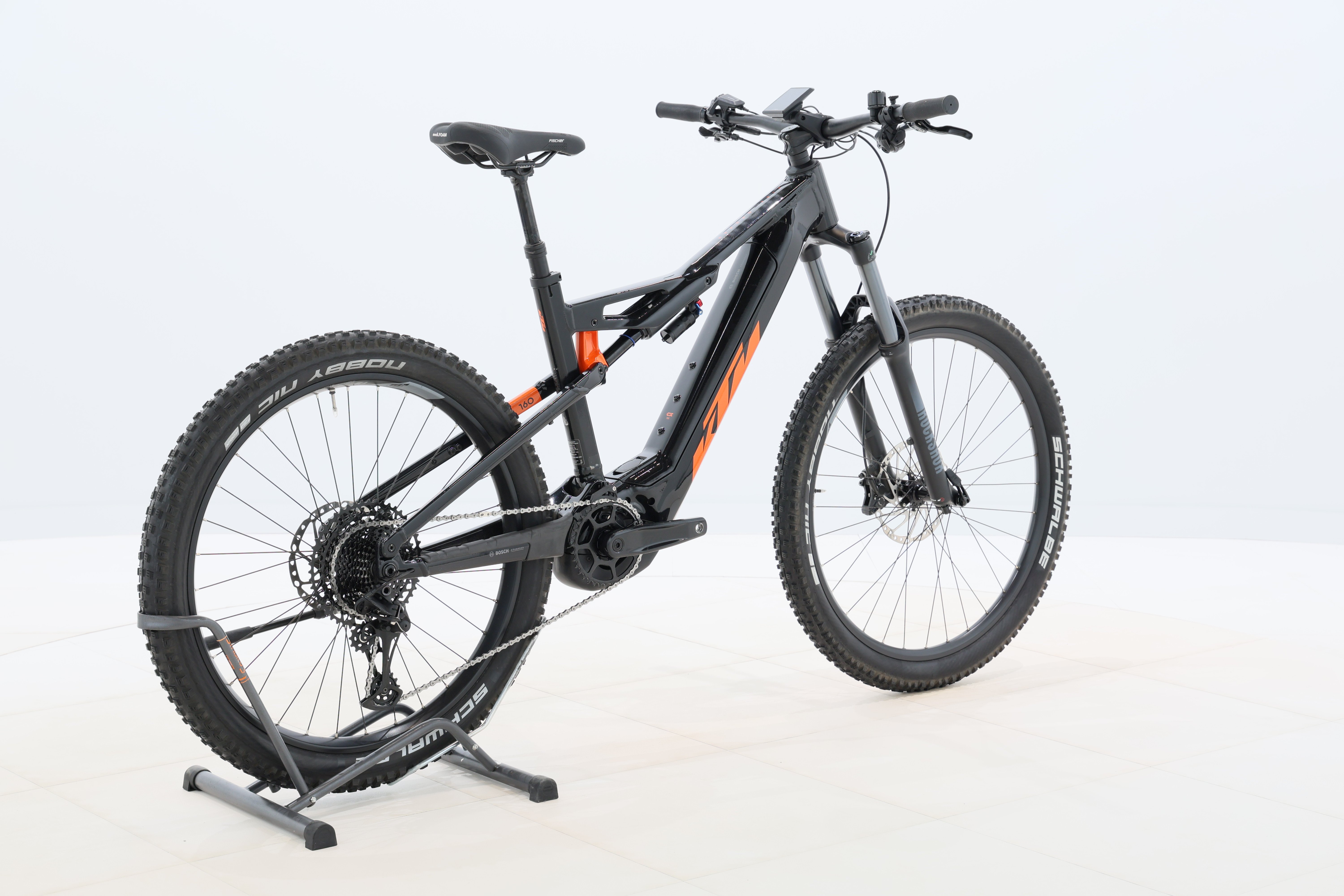 8d9a463c-c2f5-472a-b3fe-d838d13ac331