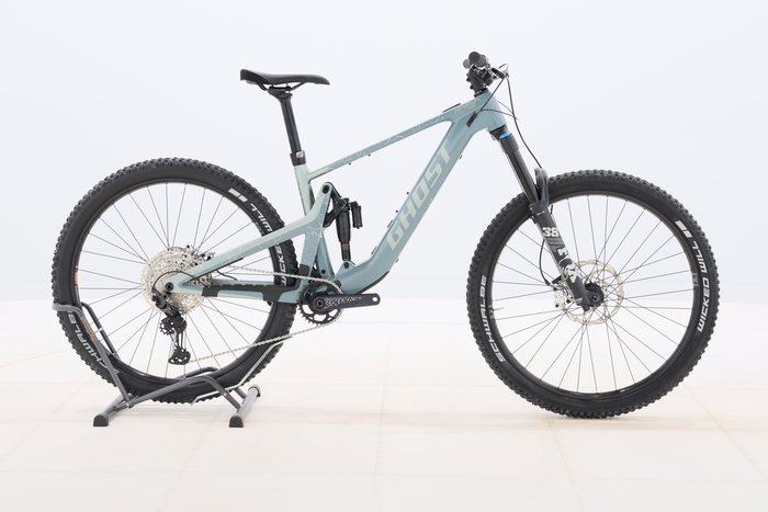 Ghost PATH RIOT CF ADVANCED 2024