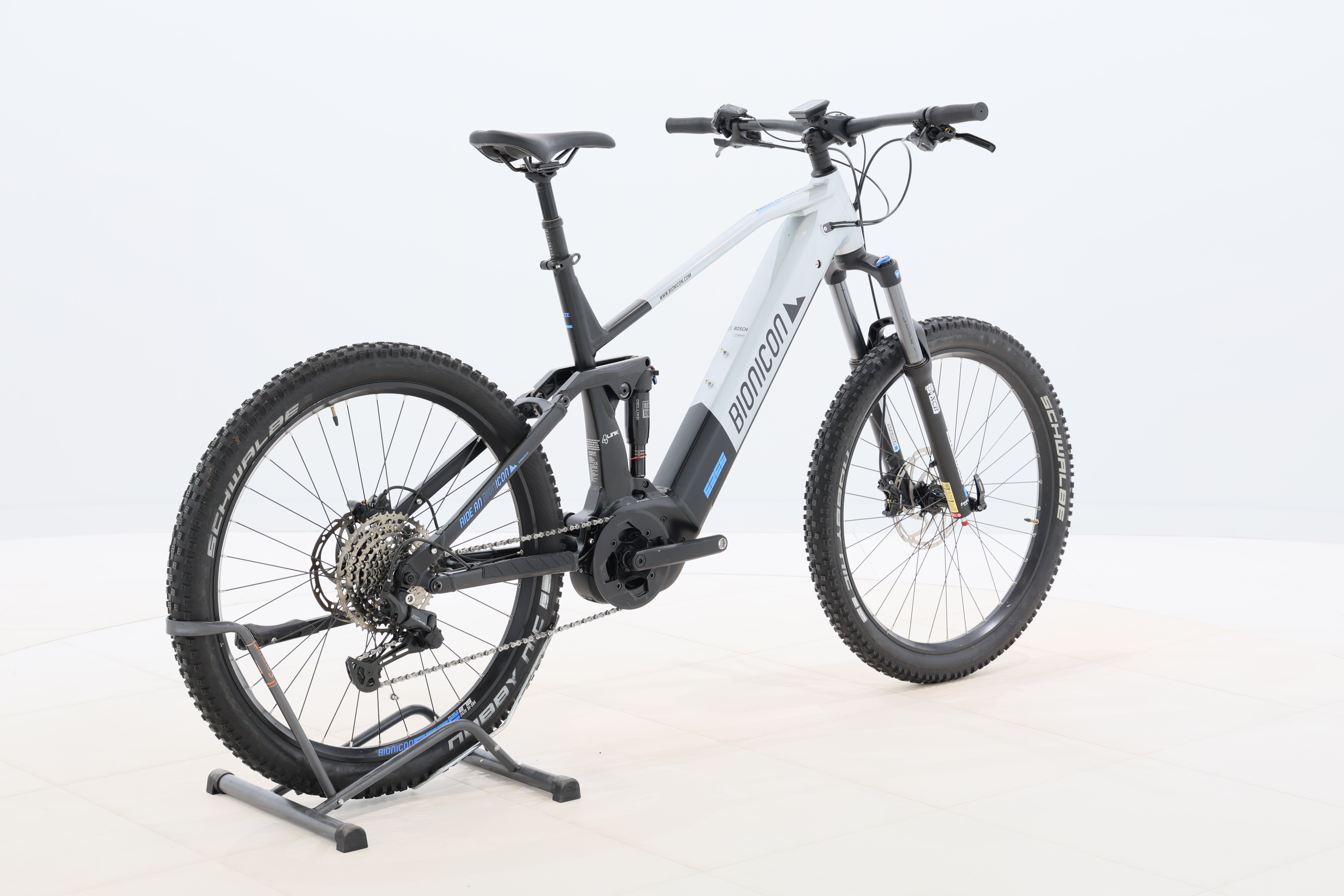 f6382684-26b2-4e15-897f-8c34ec1adf2c