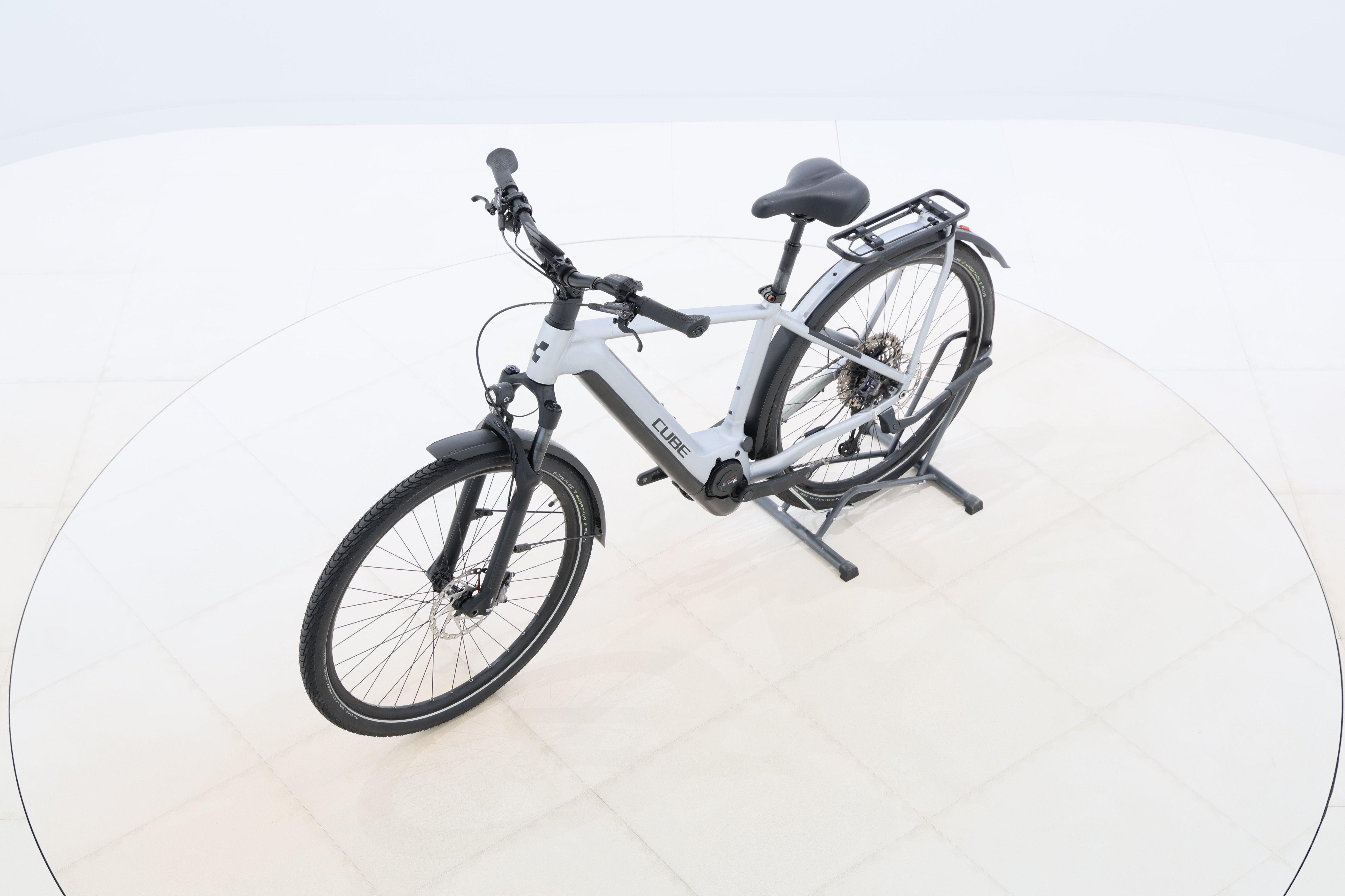 42ef8e45-840a-46e2-b0ad-89a27ecba623