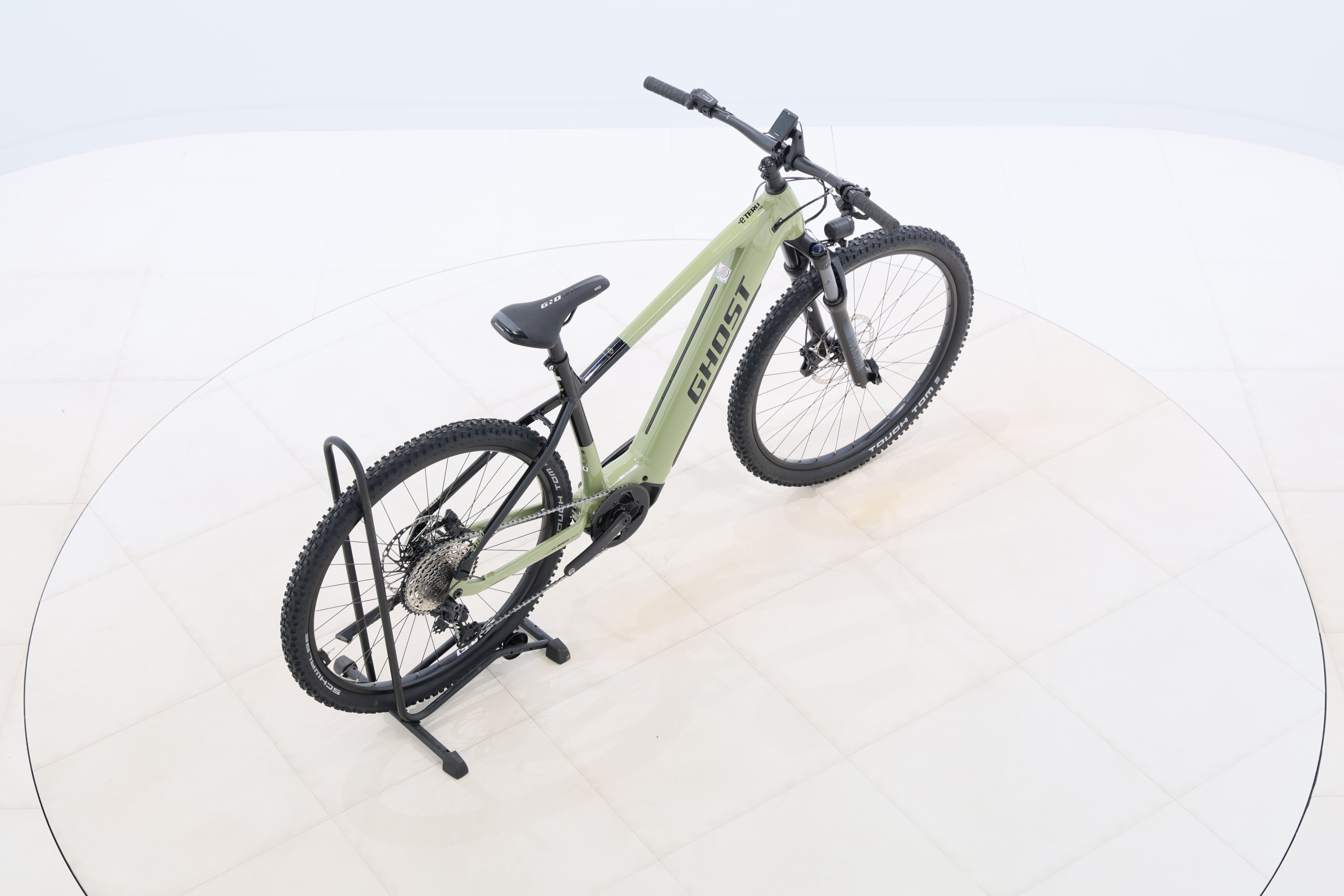 16b173e2-f417-4c04-9d2f-b870adcfe3a3