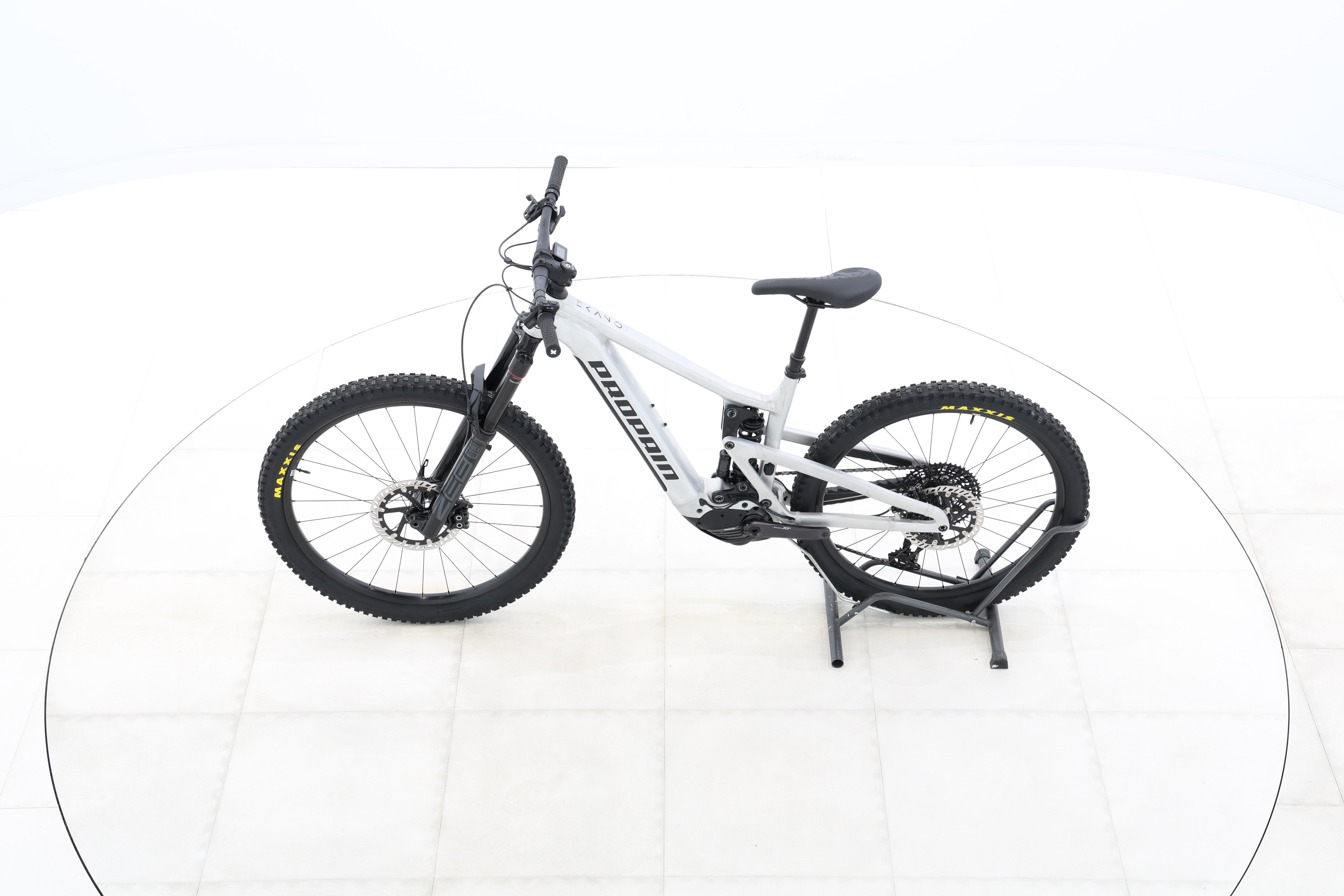 ebcb65bb-032e-481e-bb97-de33aa9e5851