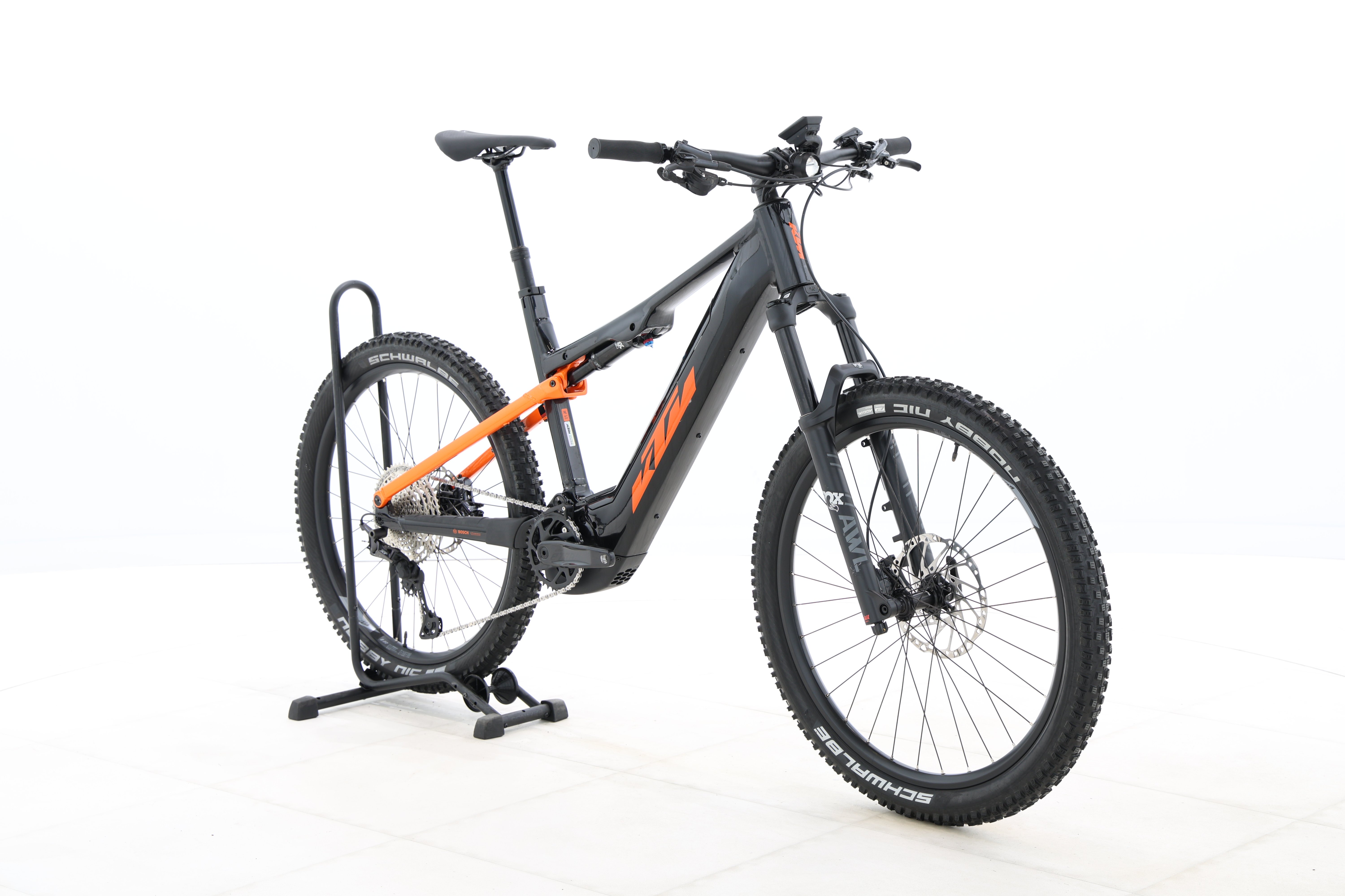 b8e0f95b-2b88-4914-9029-57fe3992890e