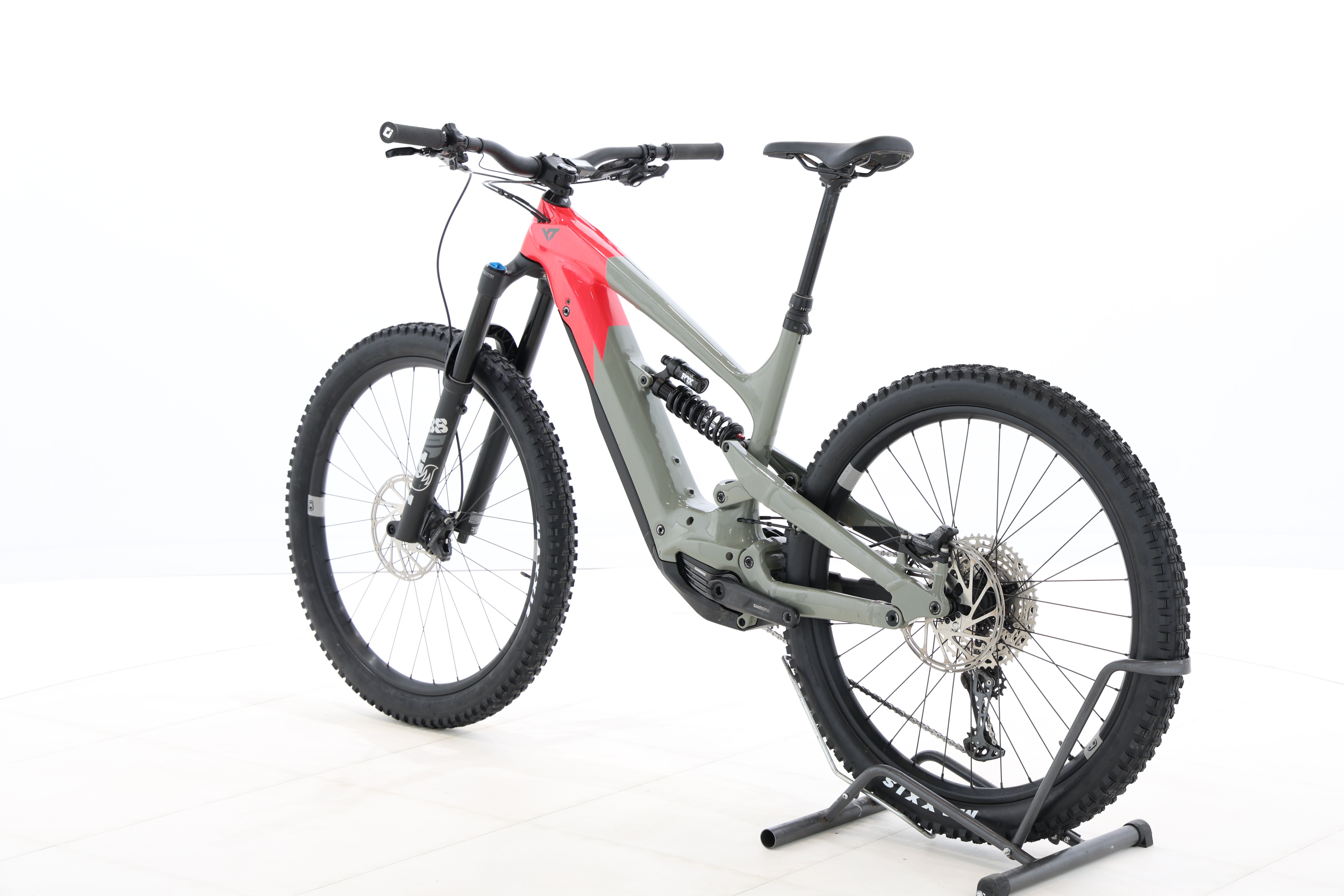 bf13ab31-c16f-4dcc-8255-9d4dd056bd4a