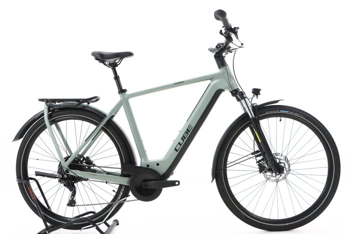 Cube Kathmandu Hybrid ONE 625 2023