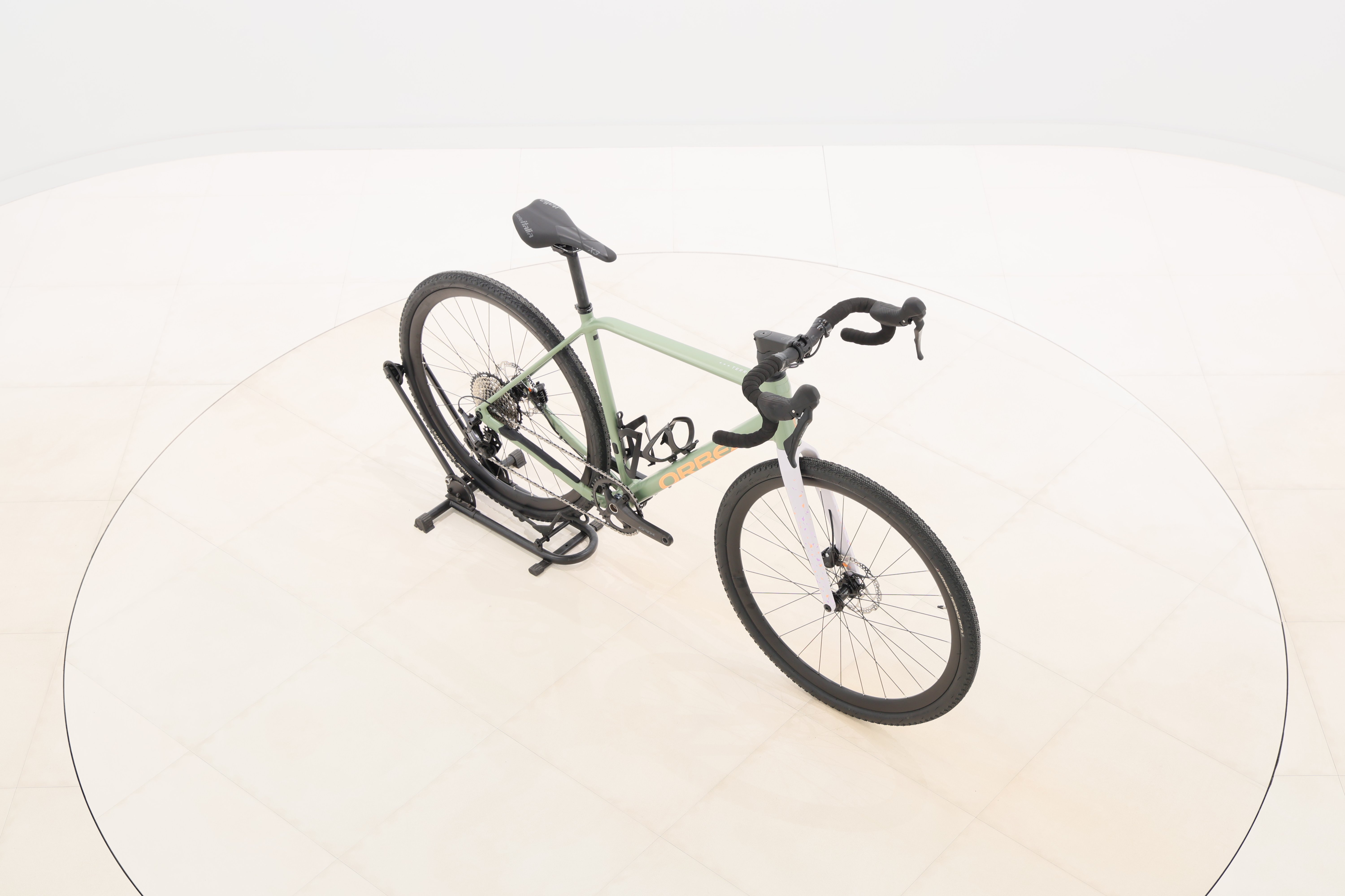 f256336a-5731-4c9e-a700-3e9ca3811177