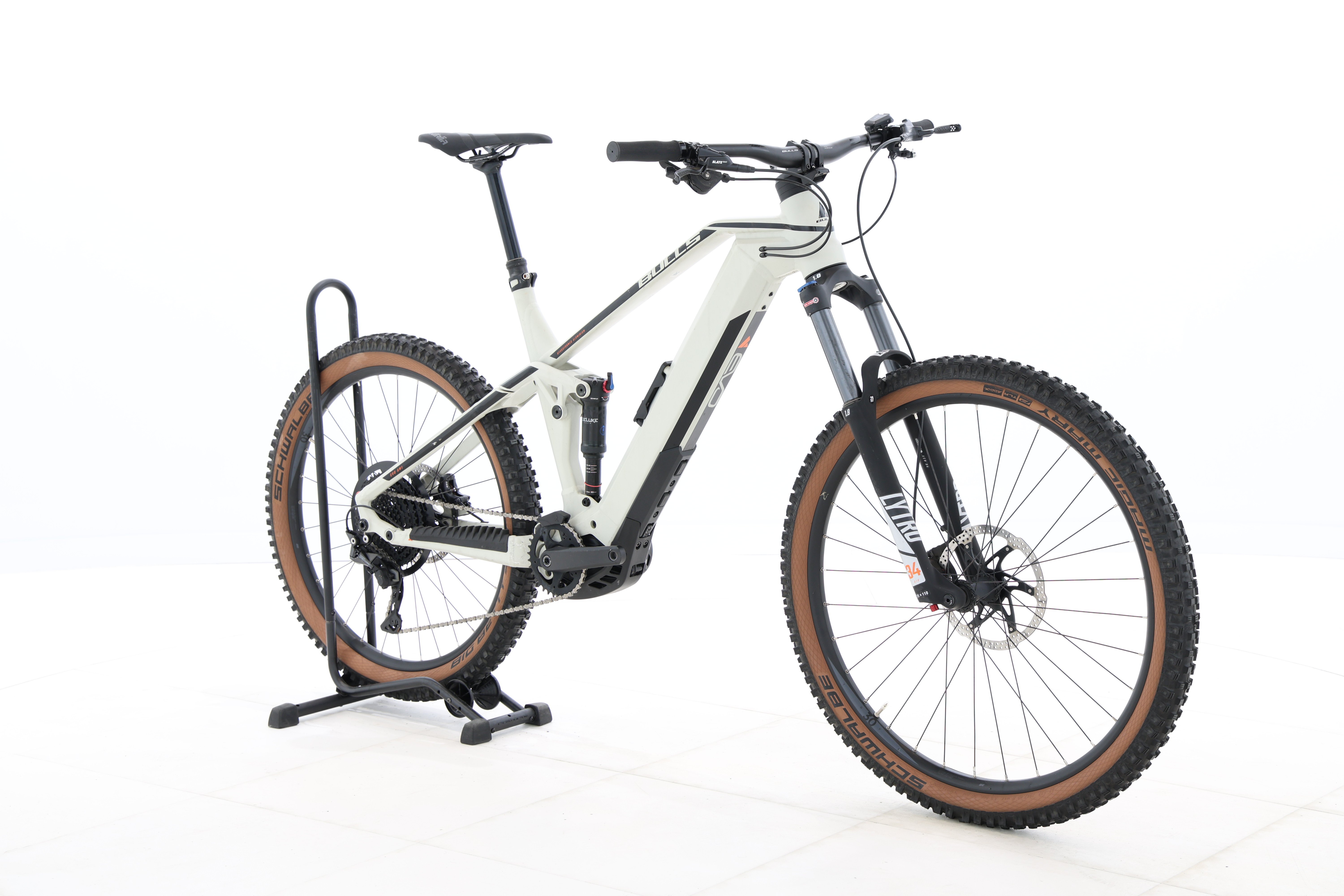 9a8f924b-c6b6-4a61-b3c3-231784256e3a