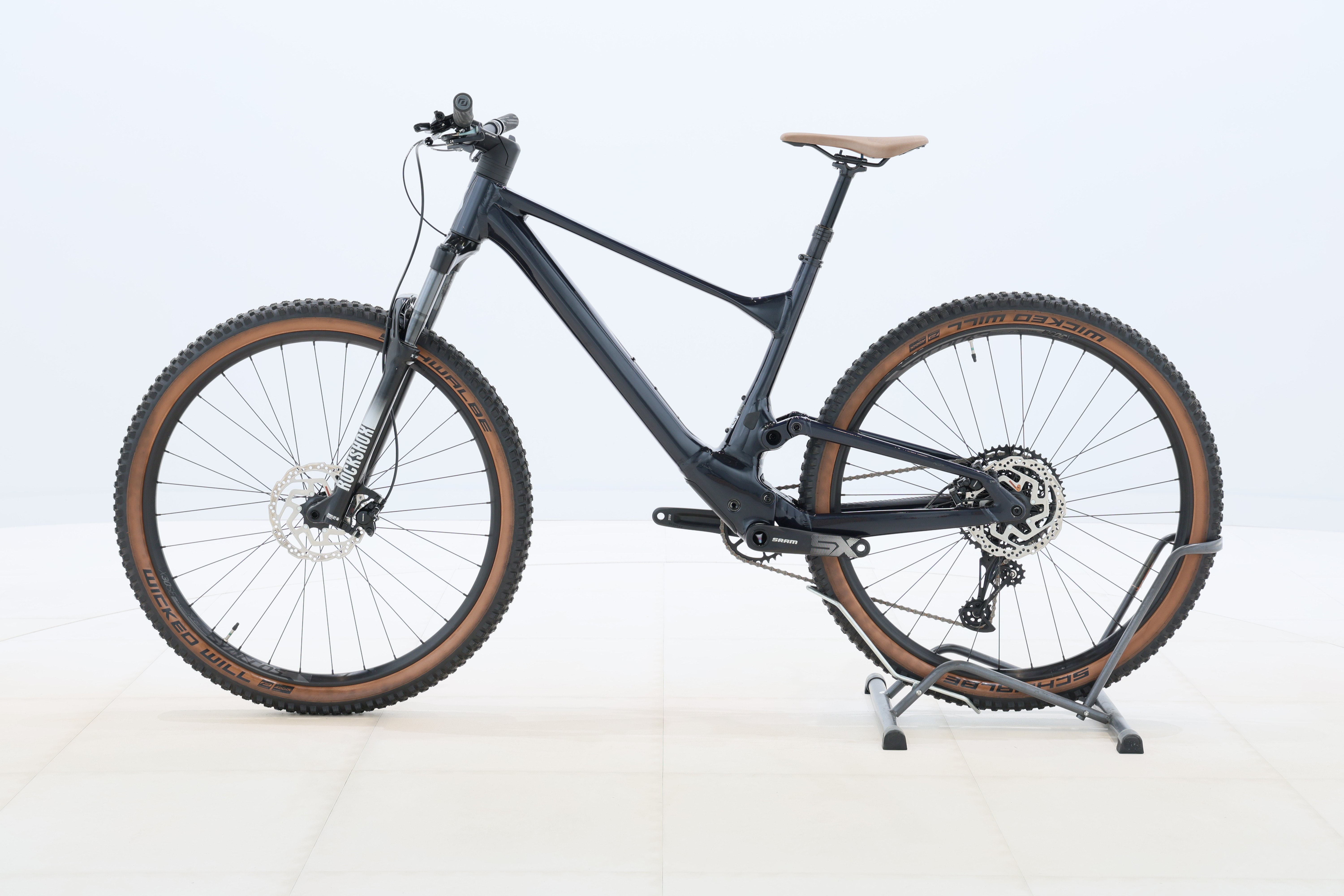 8627a065-e233-438e-90d3-f113eedda50c