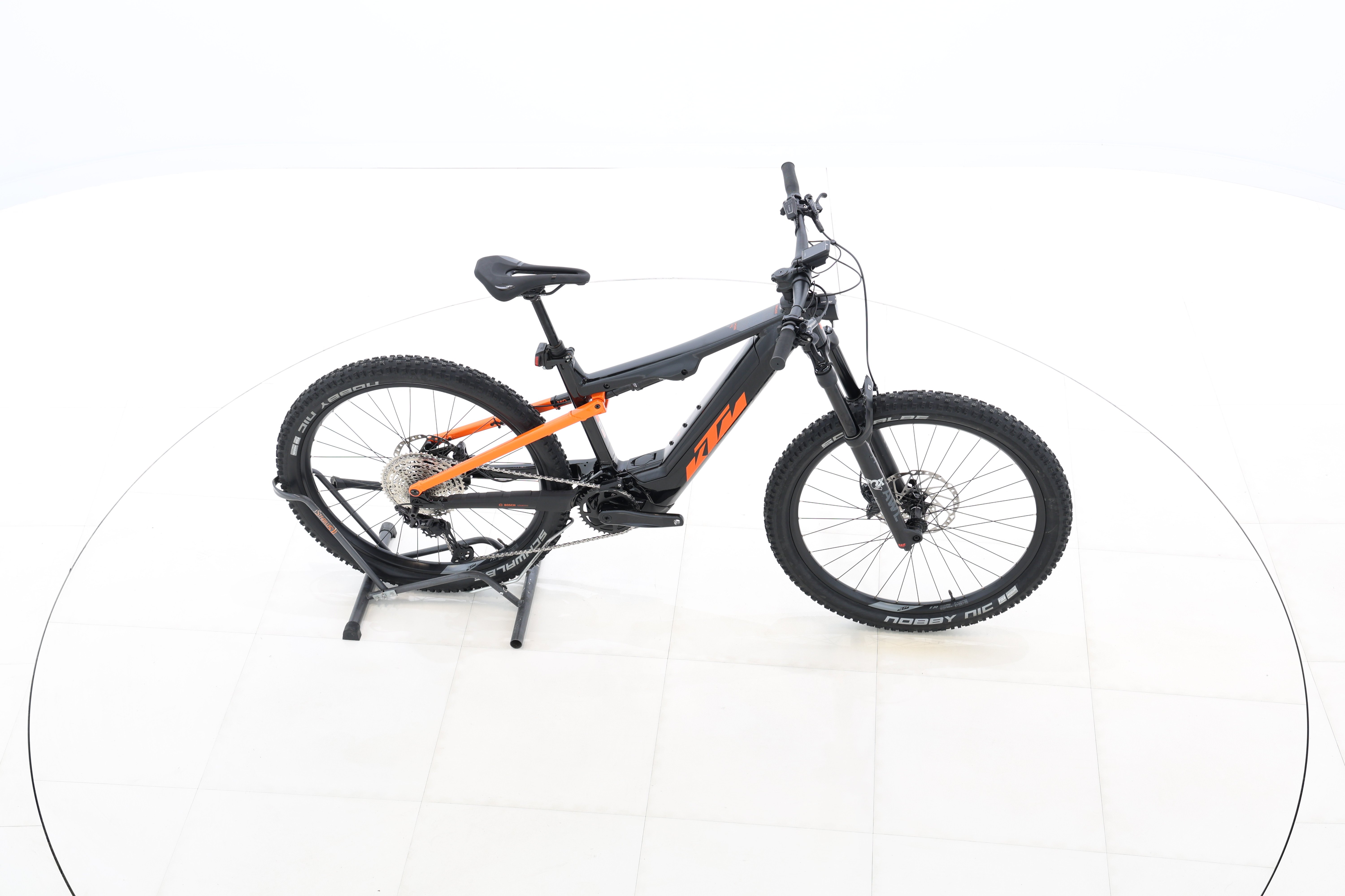 1f58d1b1-984b-42fc-bf1f-5617f57a6a74