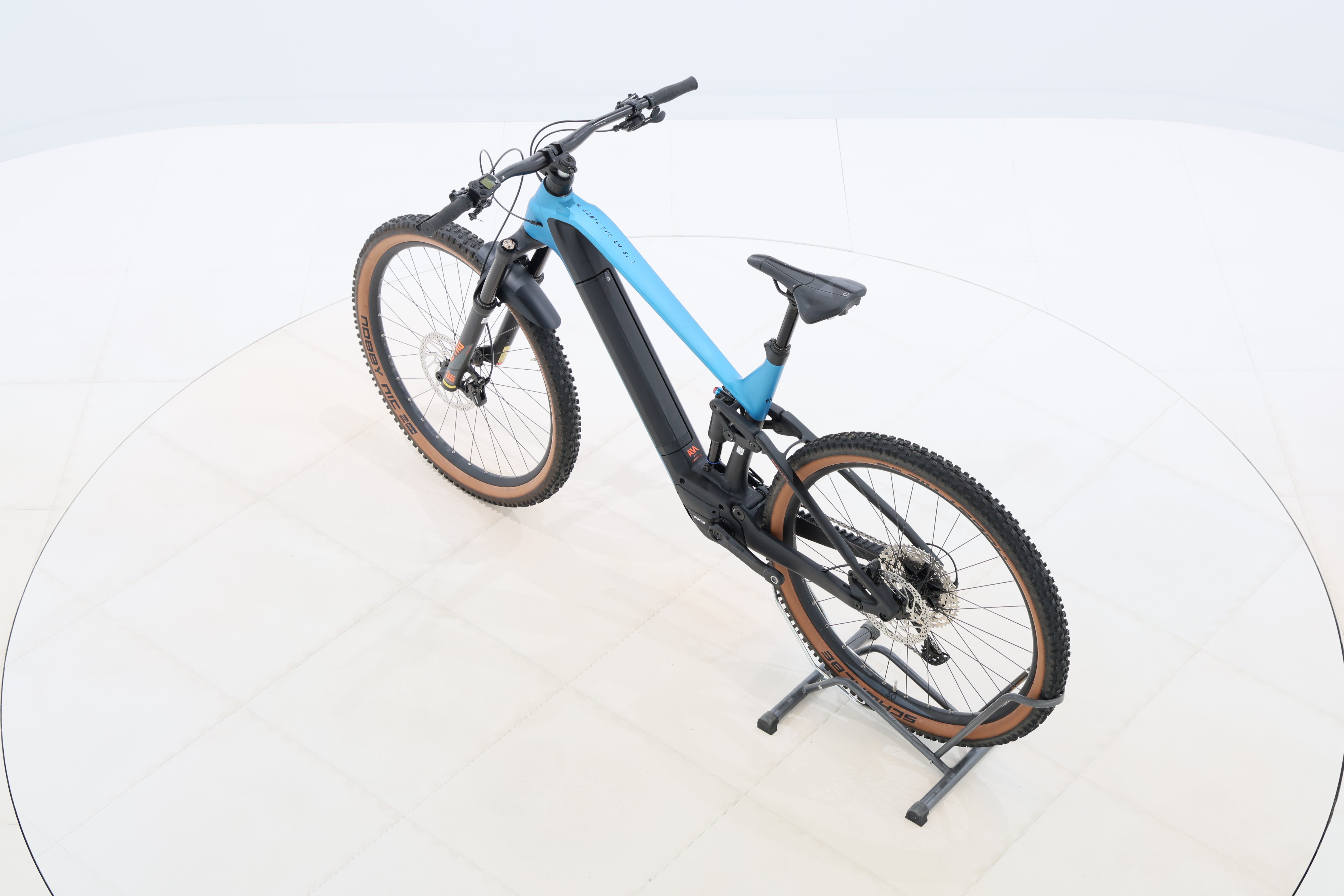 d6504372-2671-41ab-96f0-8b7d5d911bf8