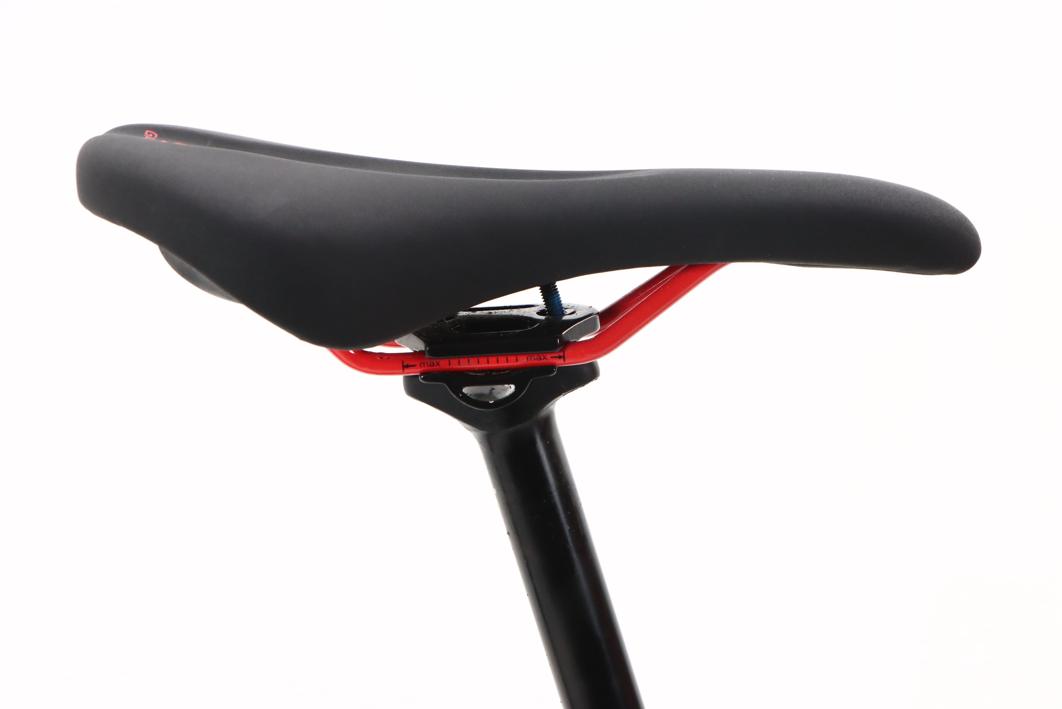 e18dc773-292c-44be-931c-122487e04c6e