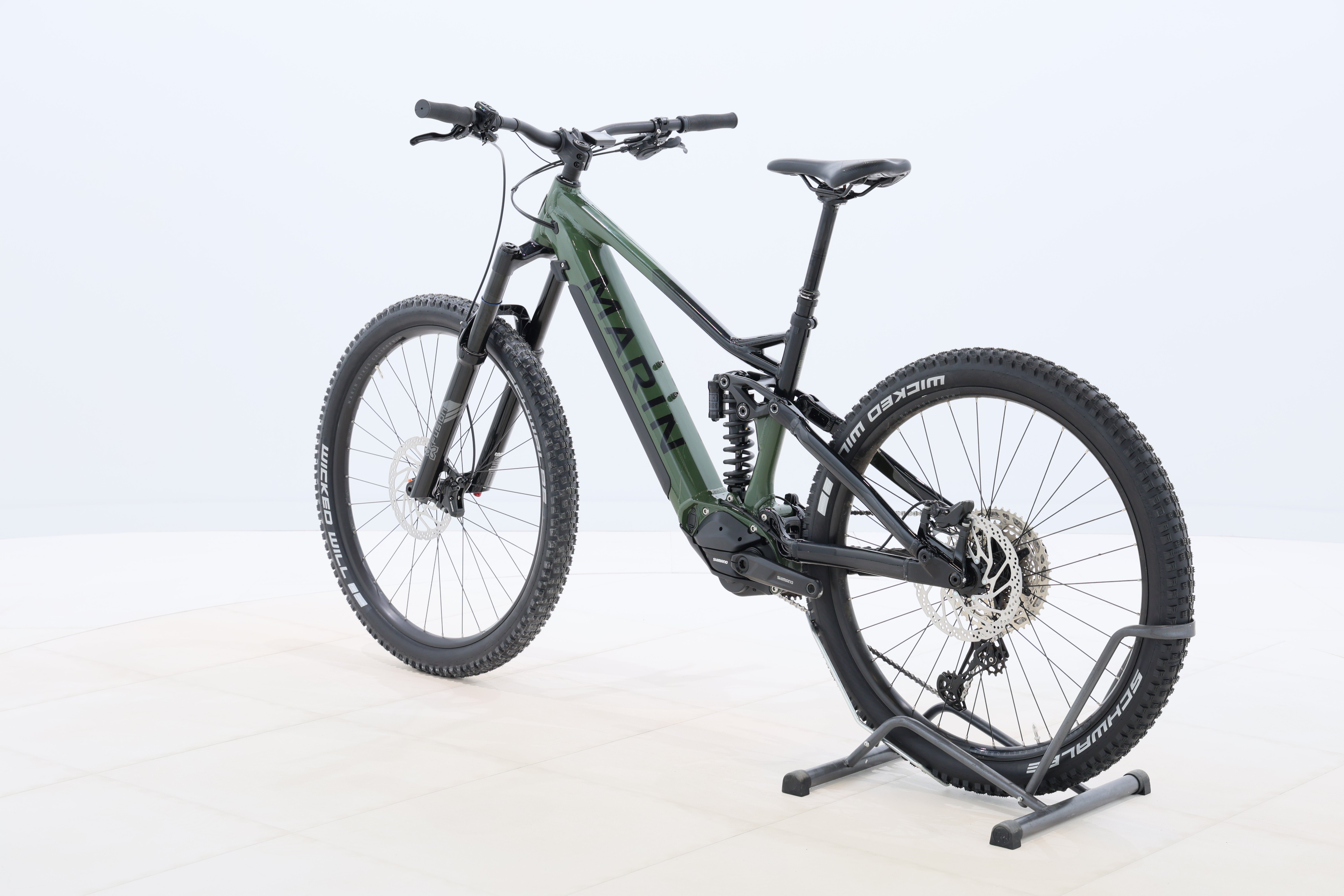 b141abc4-7b4d-46ca-b849-d397520deac0