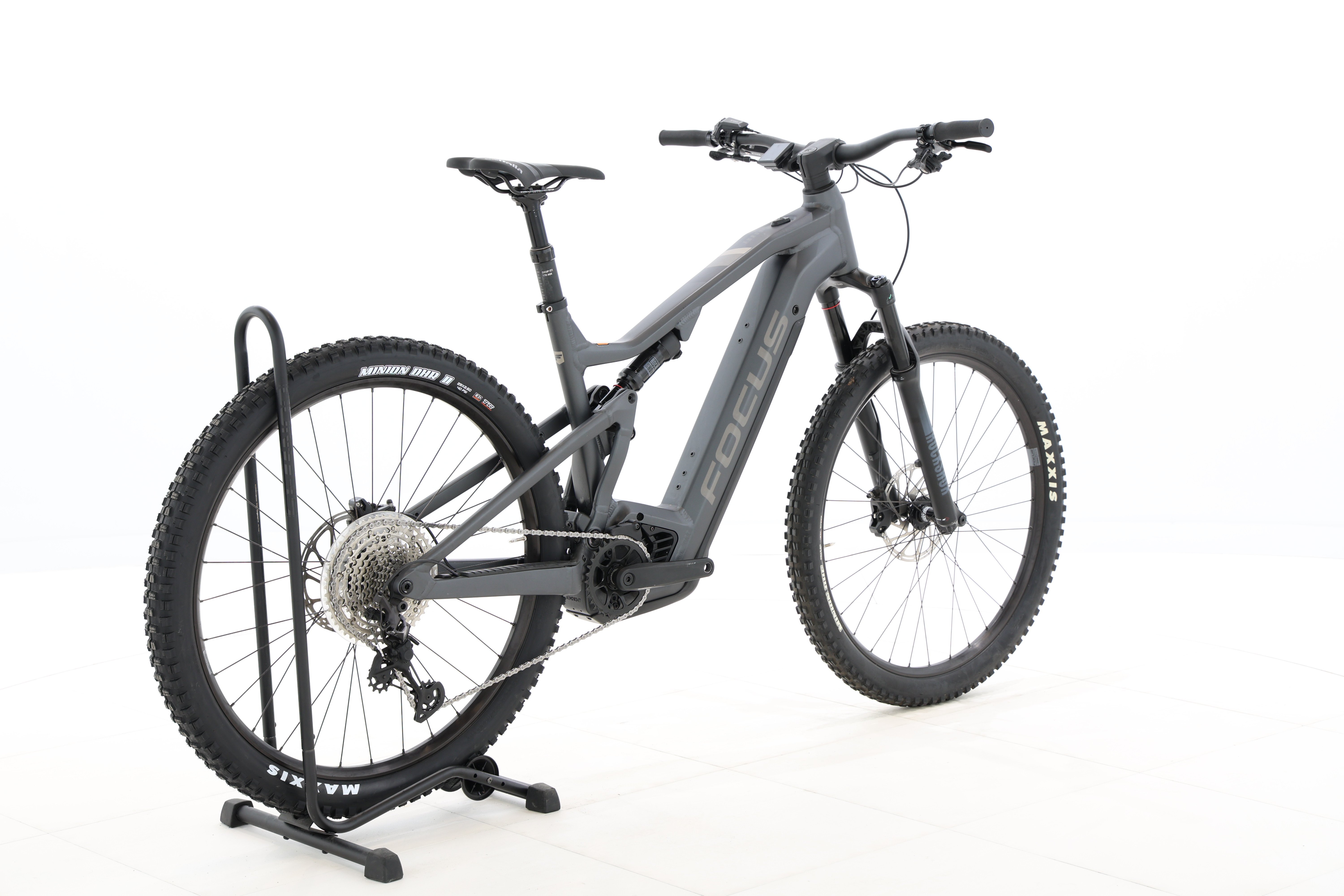 84d9cdd3-f045-4aaf-aabb-e708d56ff699