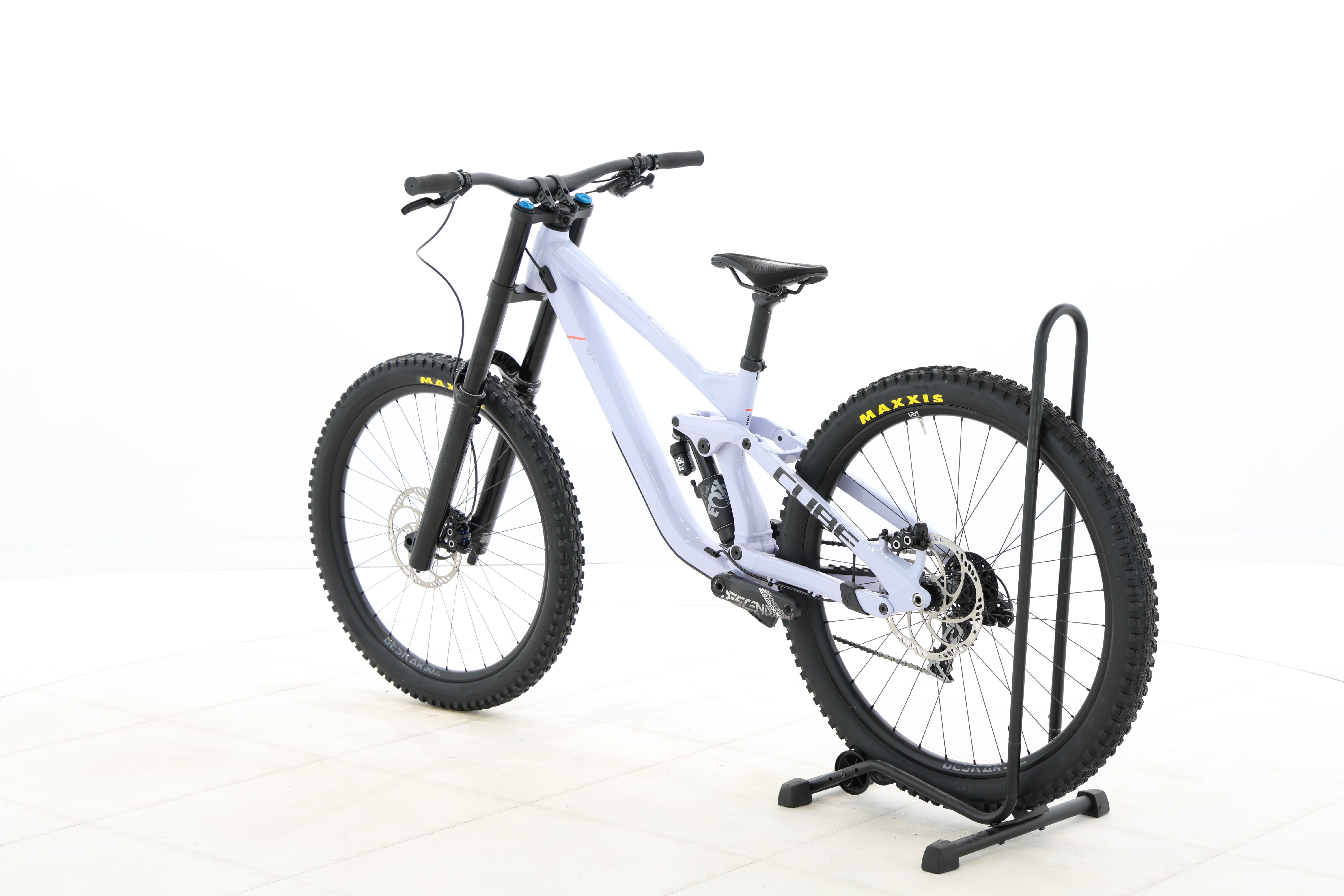 3e92636d-f3fe-4046-a6c8-5ac9237ab444