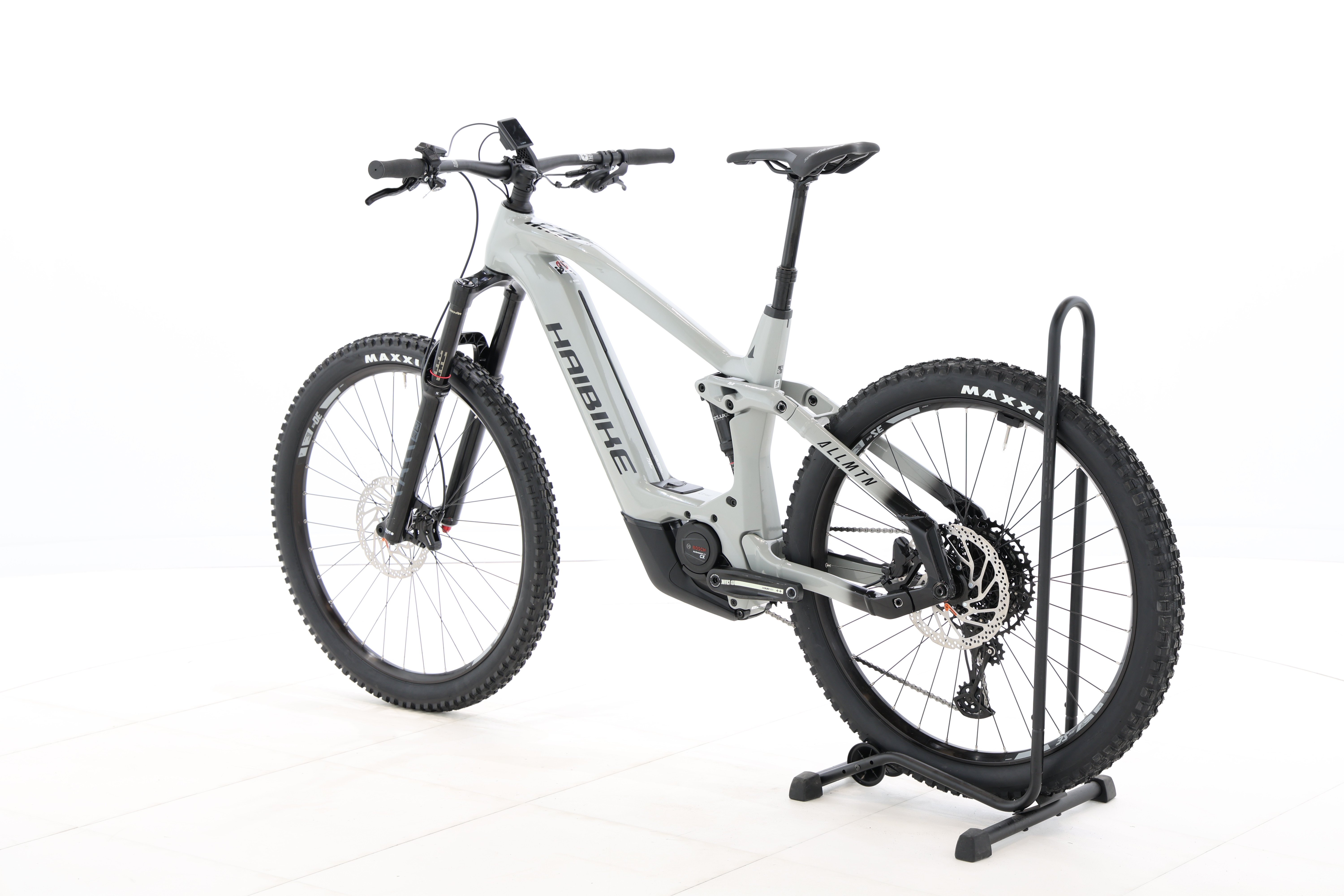 e9ebf3d9-d333-458c-96fe-ecf7e4d18a17