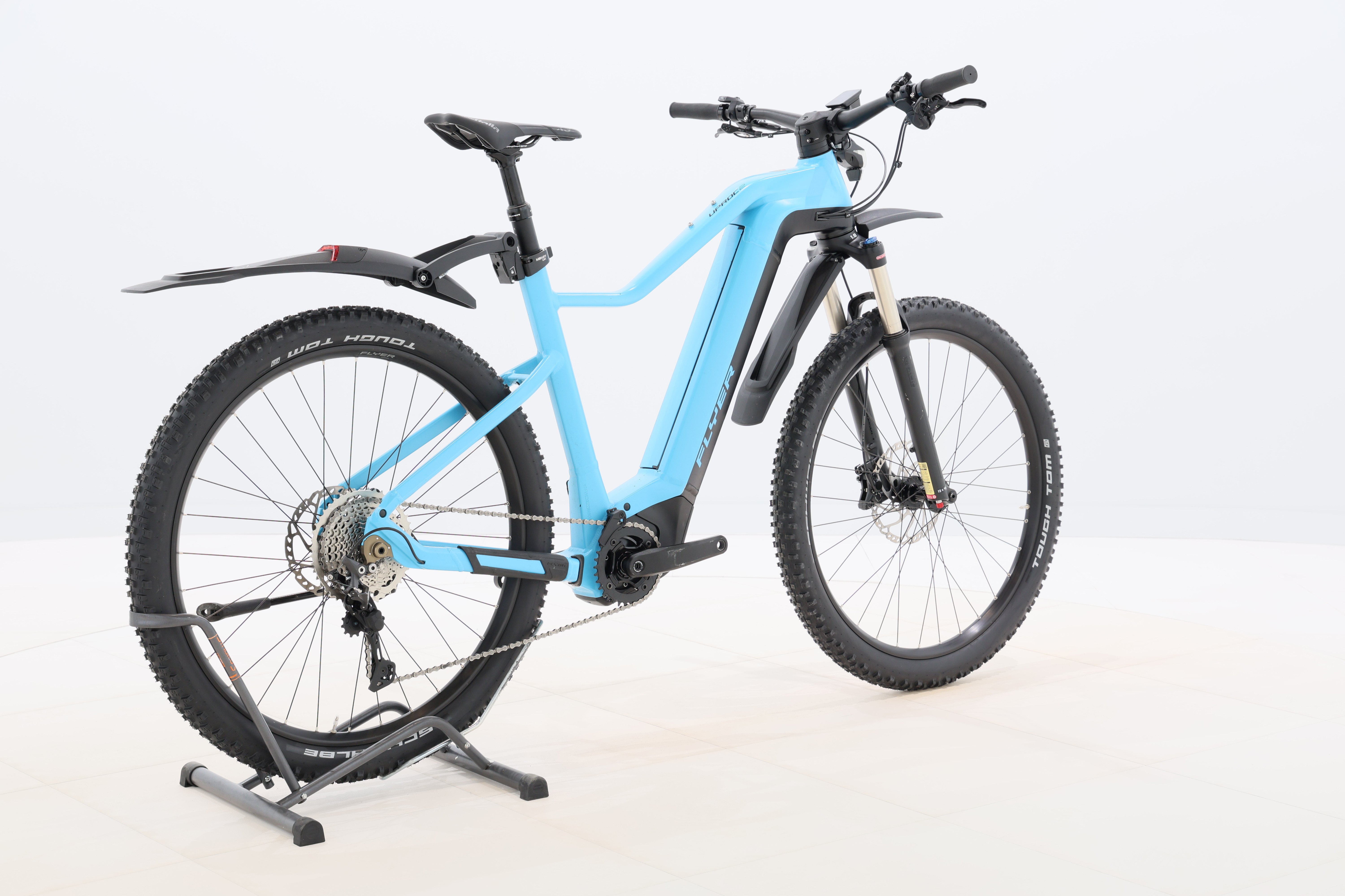 13dec2ec-0735-44e8-bd76-56351ded32bc