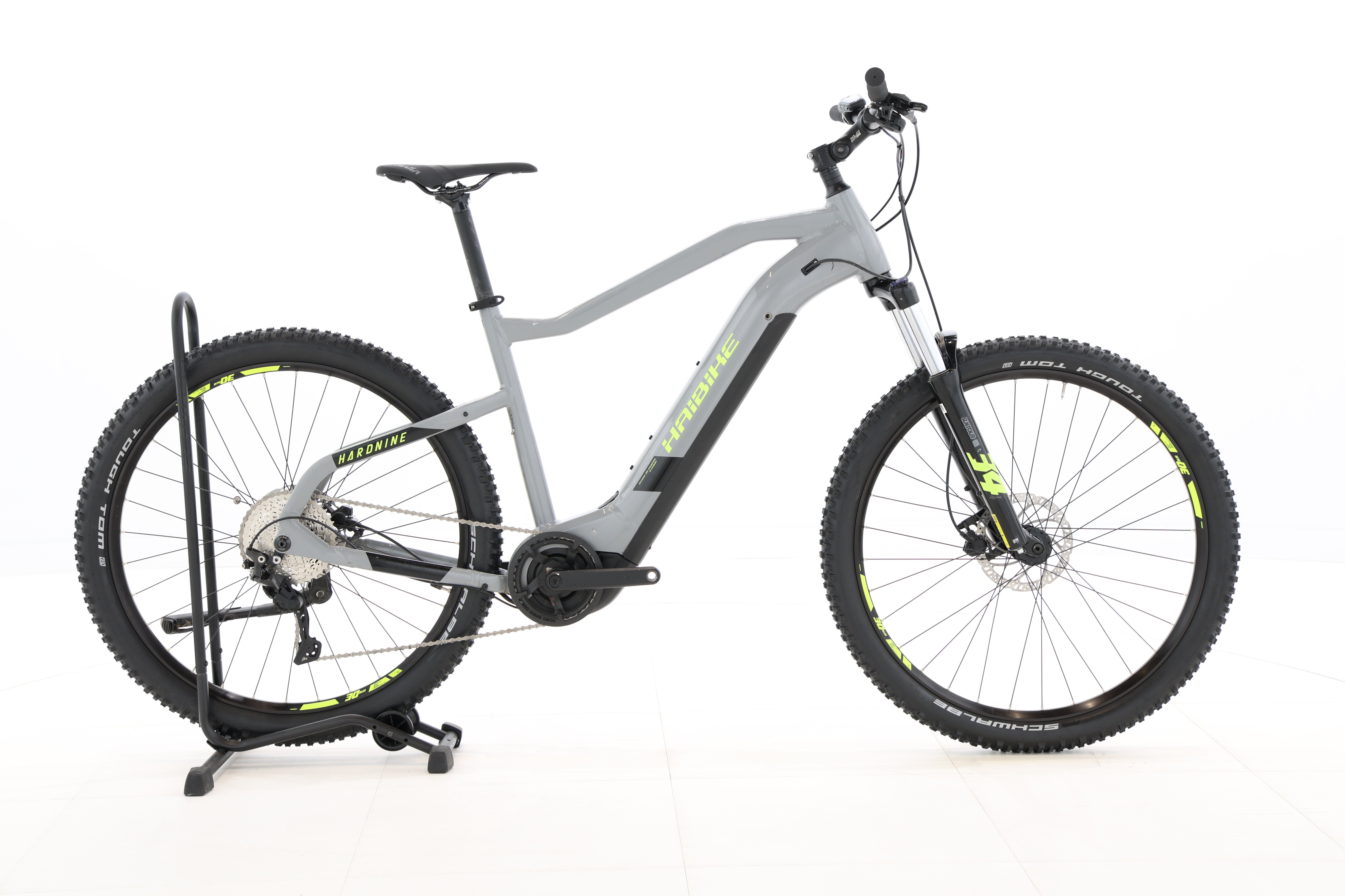 a77402ef-9272-4240-88c6-ba4844396fb2