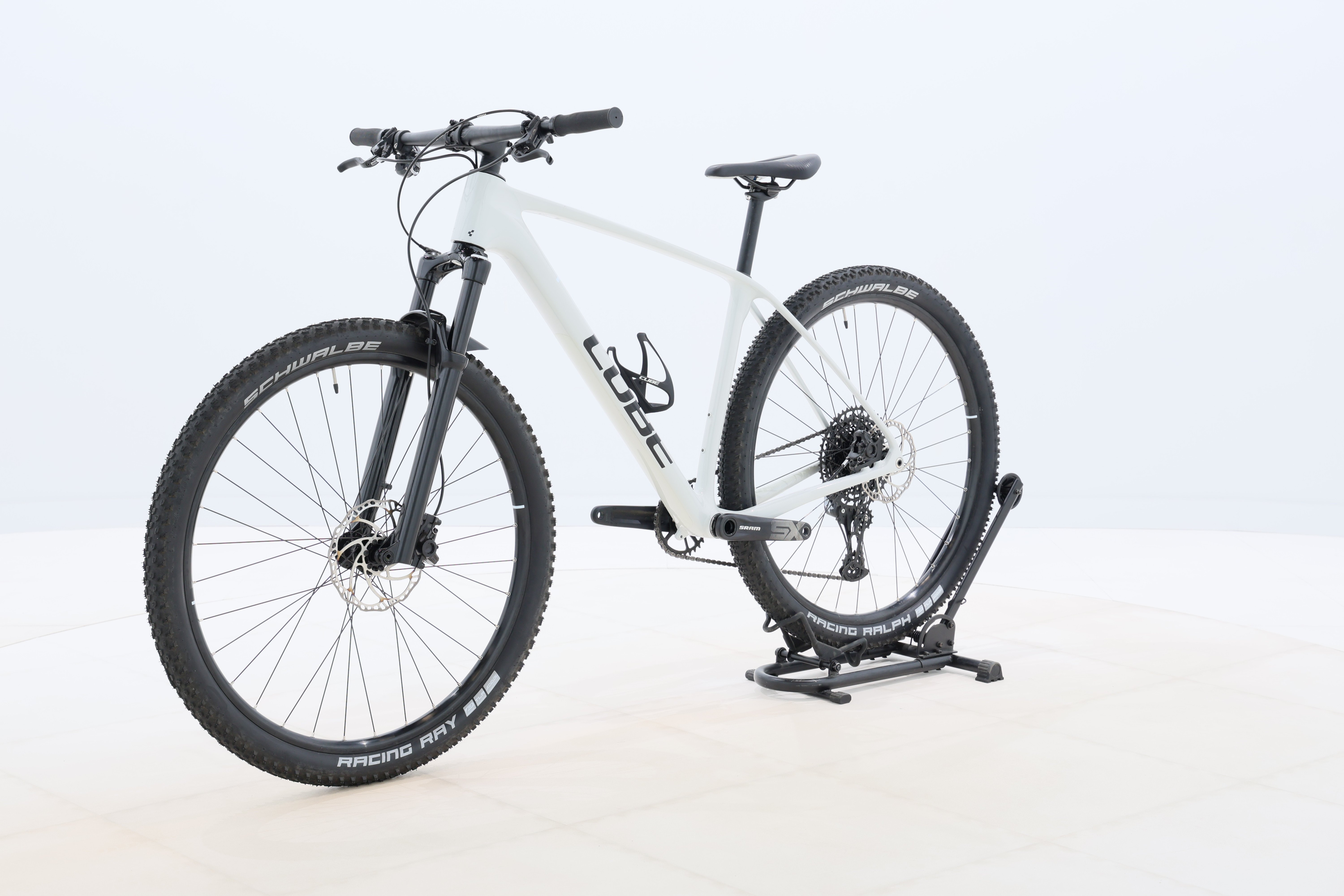 a813fea9-449d-4bd5-9866-c17abbff134d