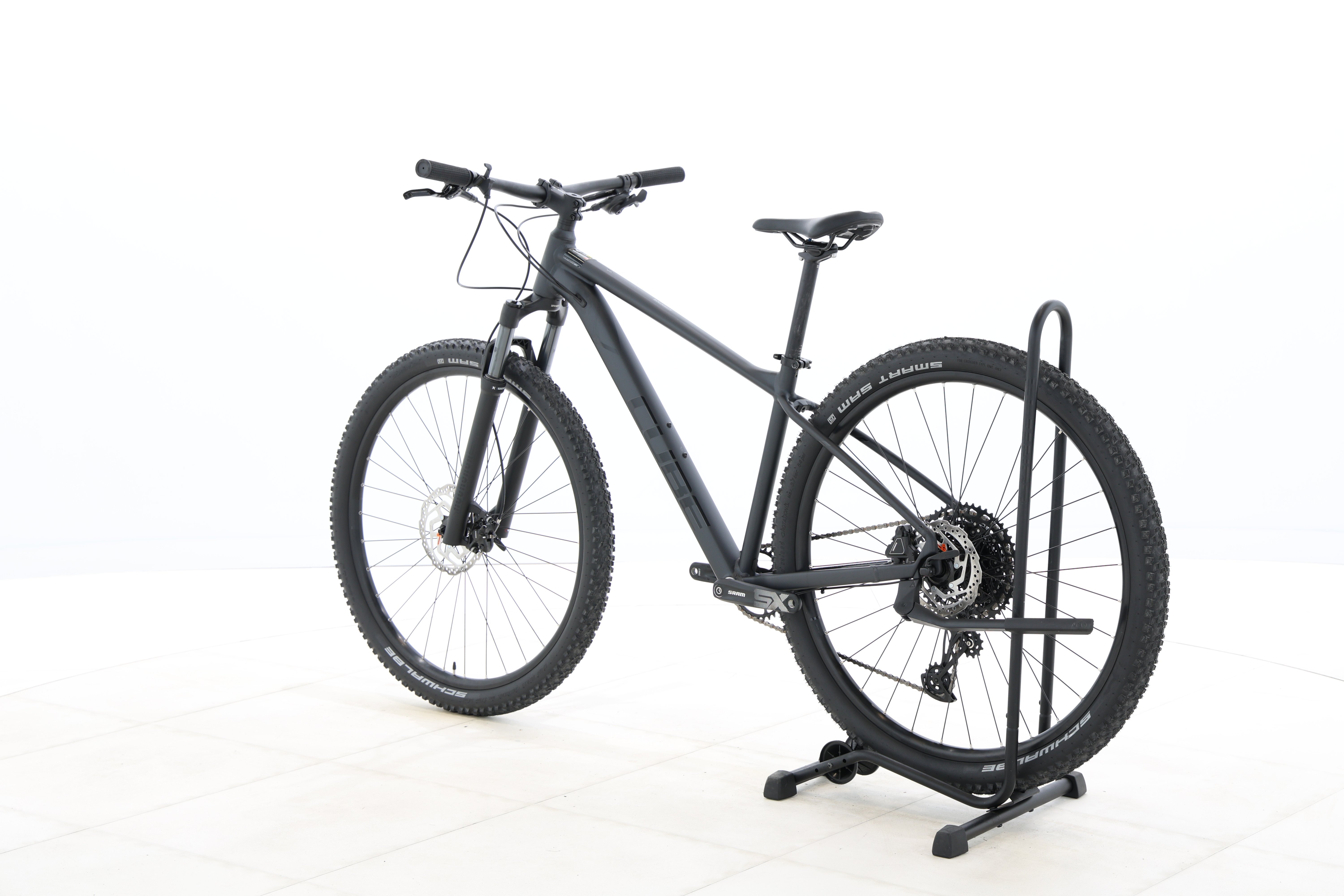 c79a08bc-b34f-4968-a2cc-2407393f2532