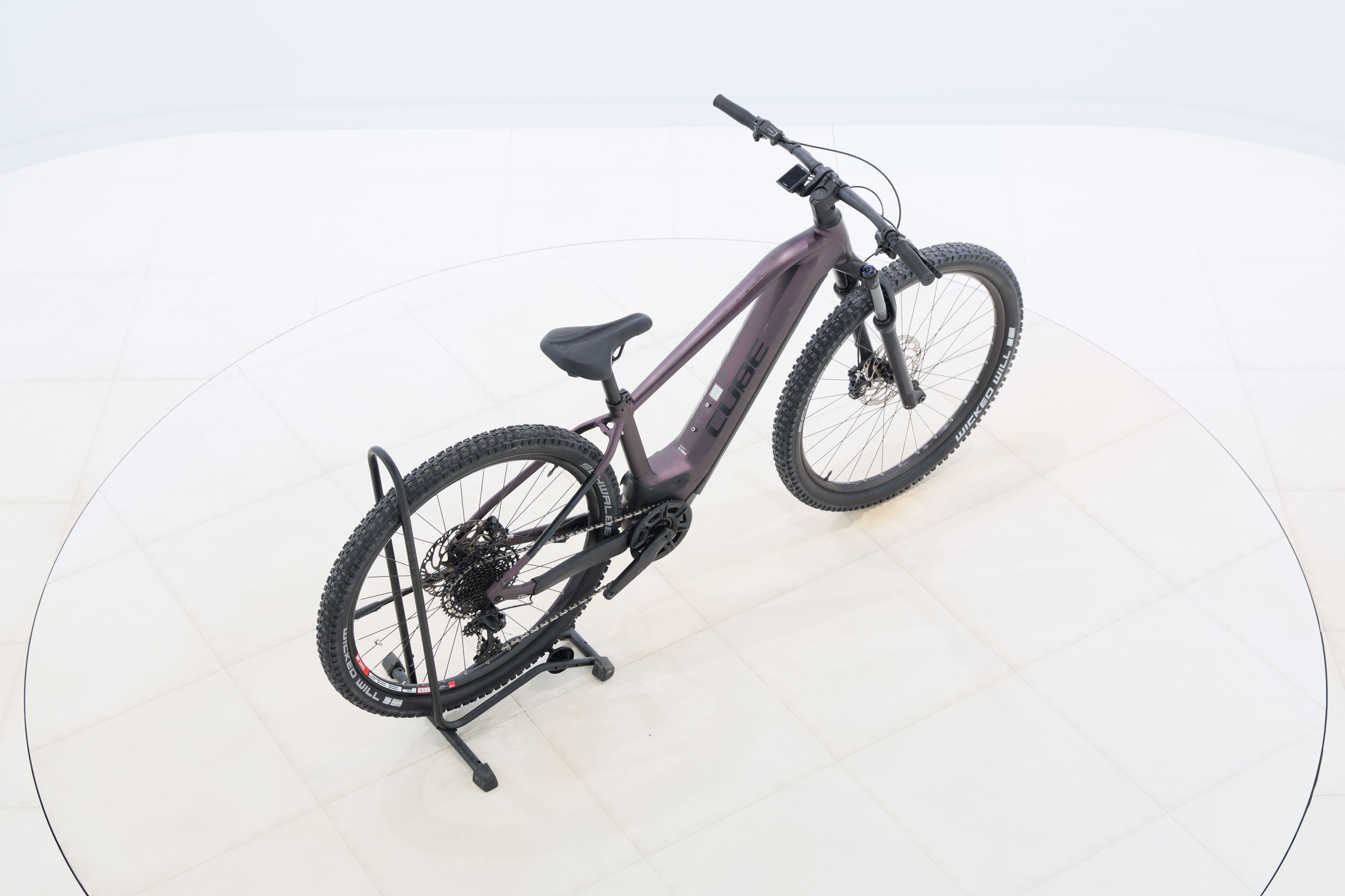 a01f916a-6302-42d0-9203-eab8274656bb