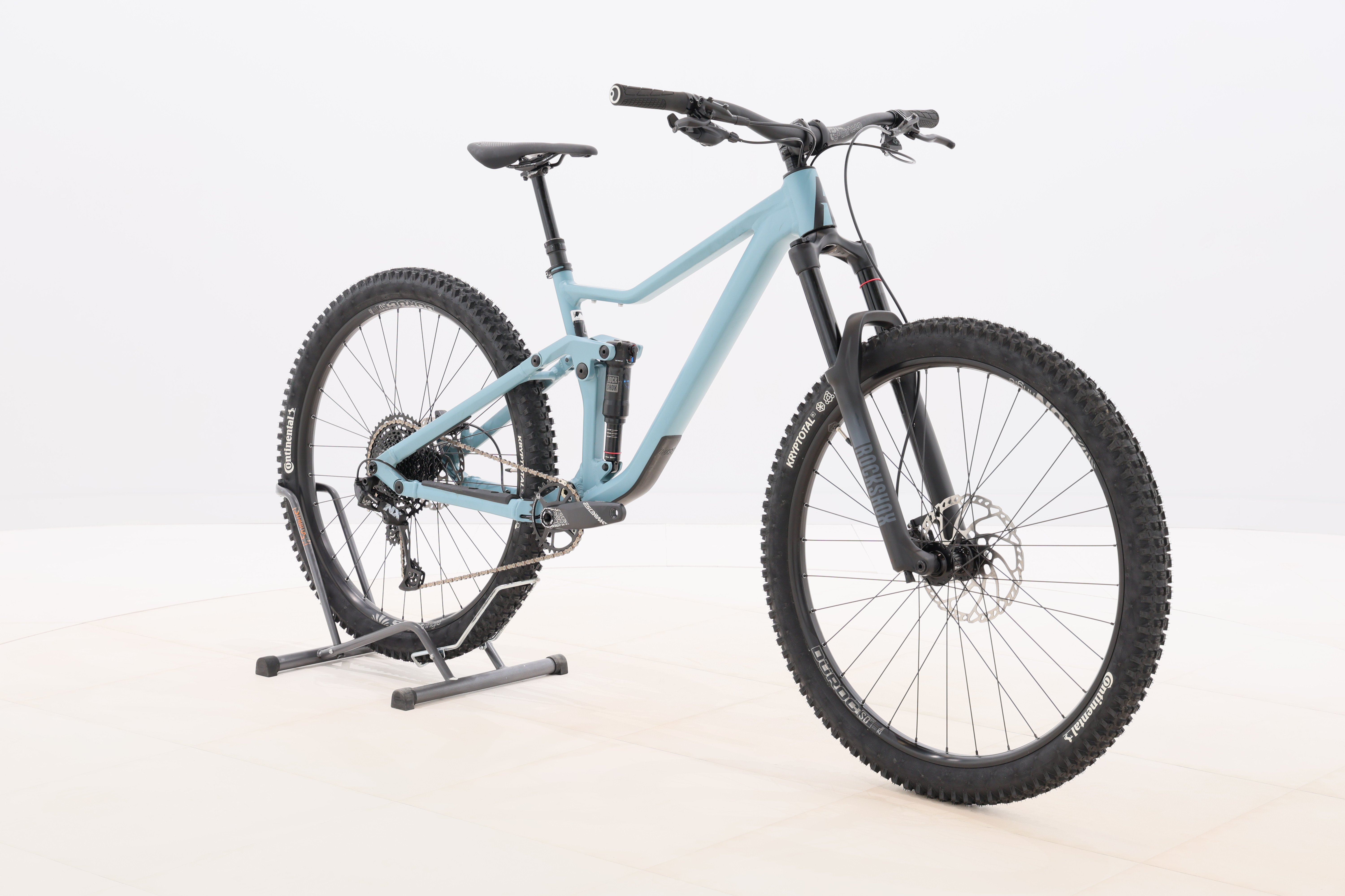 bc138b7a-7082-421a-bb72-a2e5f98404f9