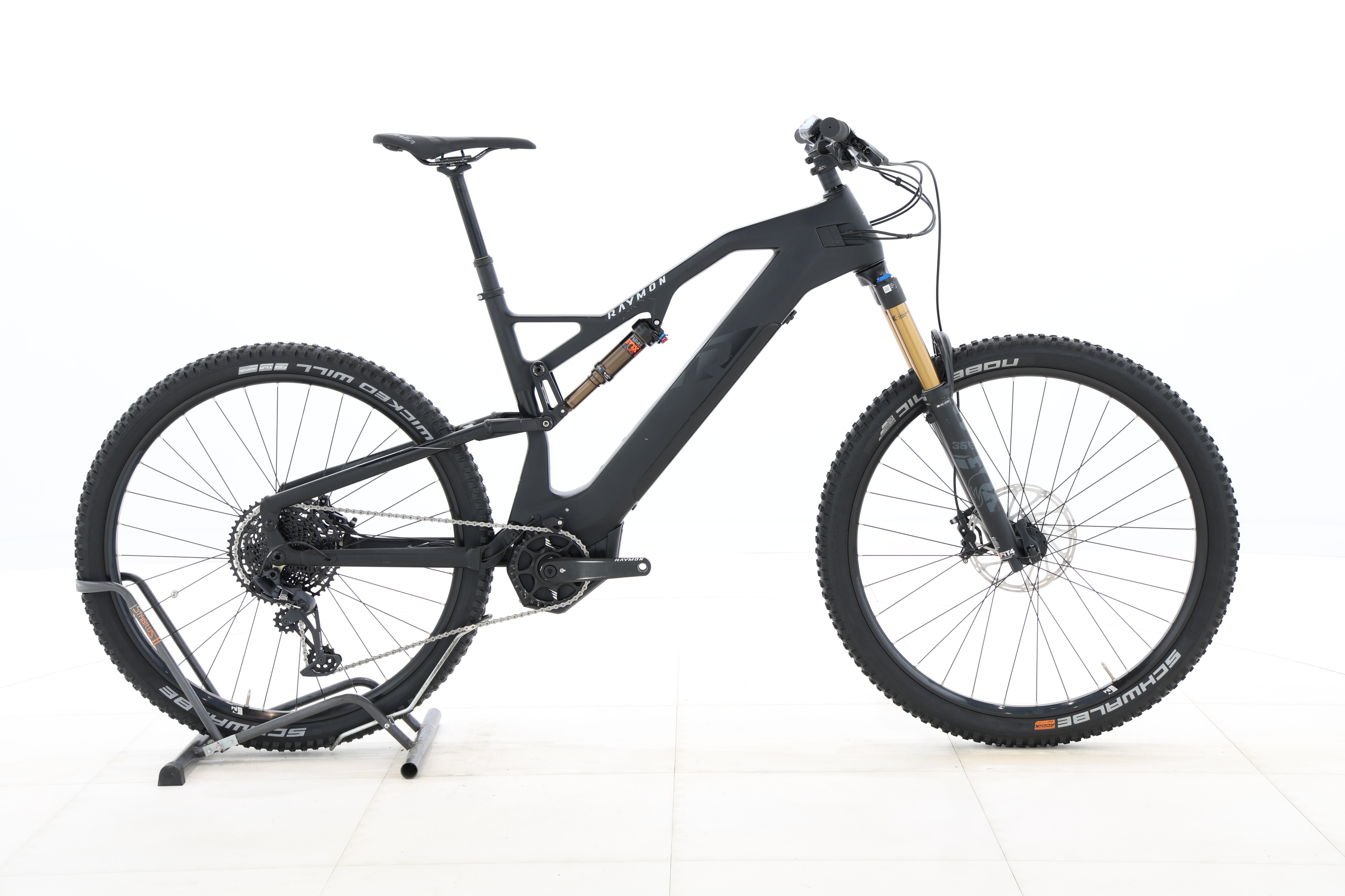 99eee752-b6c7-446f-91d5-3d5da962b314