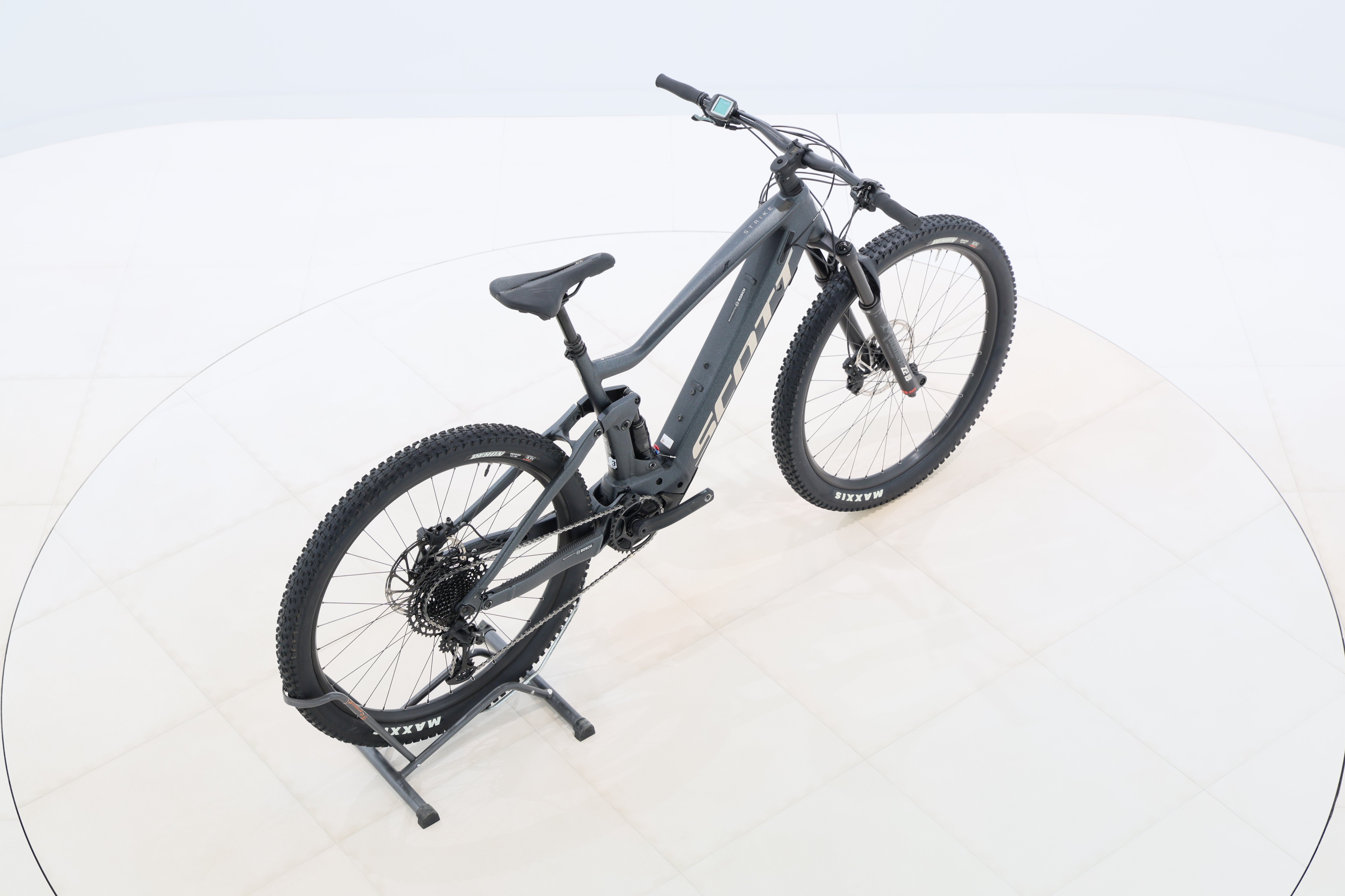 1e6b65de-3339-414c-a4bb-29909991a1b1