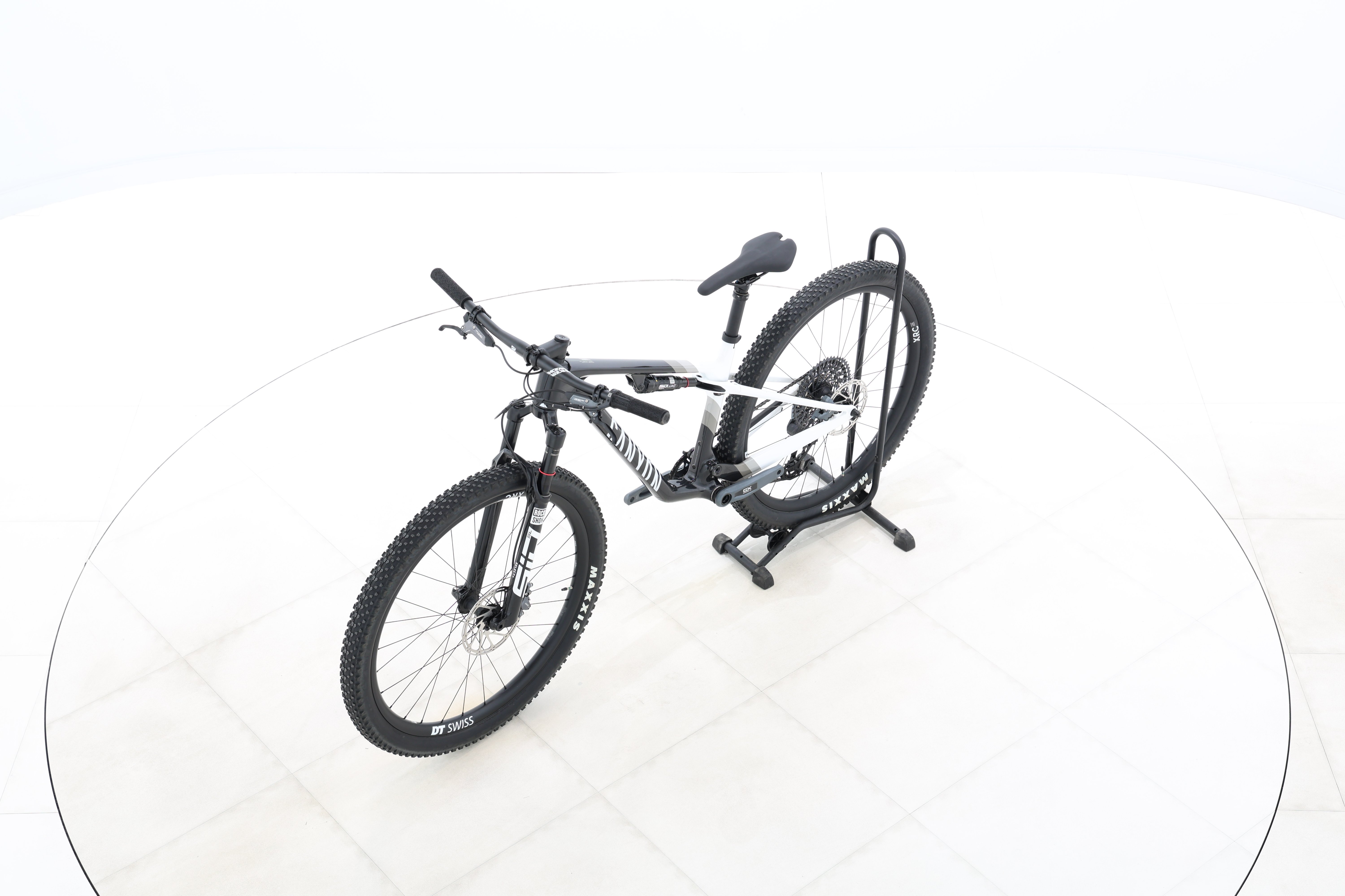 15638085-9050-4e98-97d2-e482ff2991f1